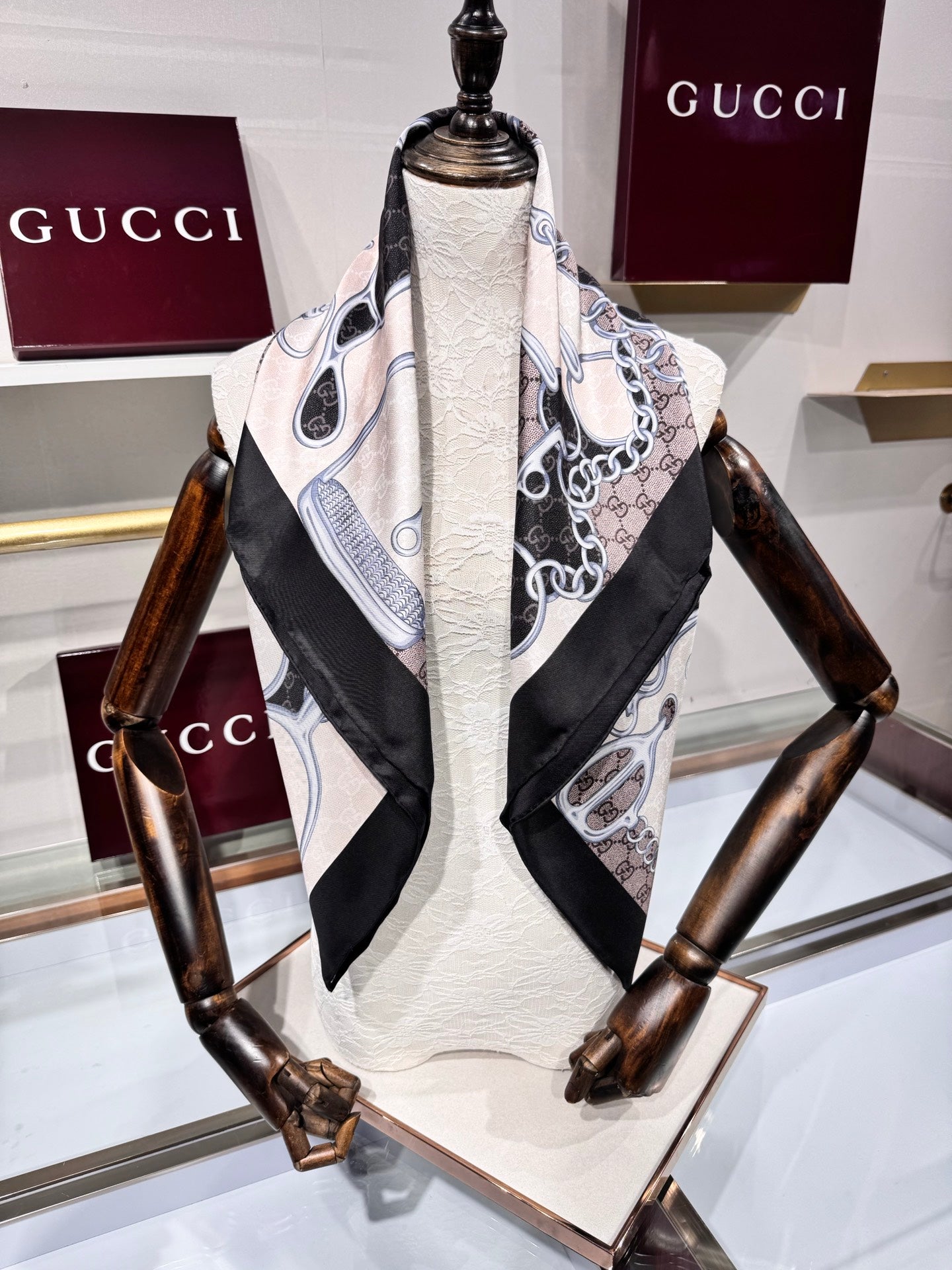 GG Horsebit Scarf 90x90 Black Grey Colorful Silk Twill 203997