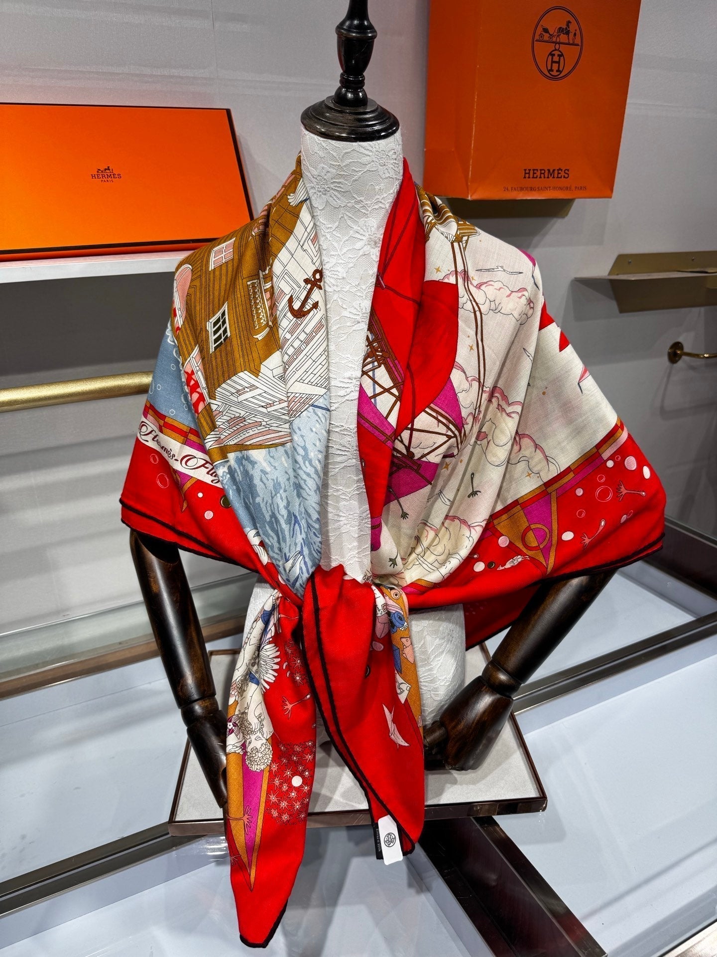 HM Flagship Shawl 140x140cm Red Colorful Cashmere Silk 212381