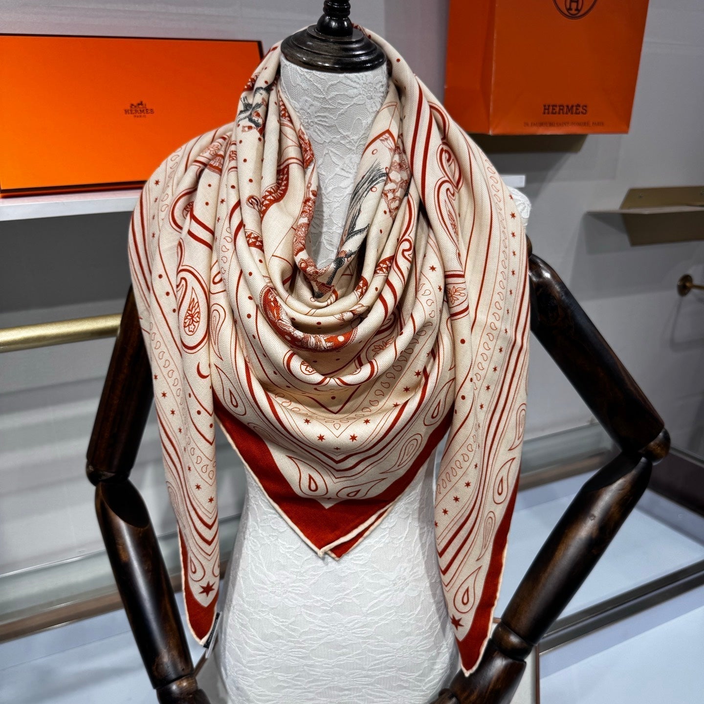 HM Grand Apparat Bandana Shawl 140x140cm Cream Brown Cashmere Silk 212696