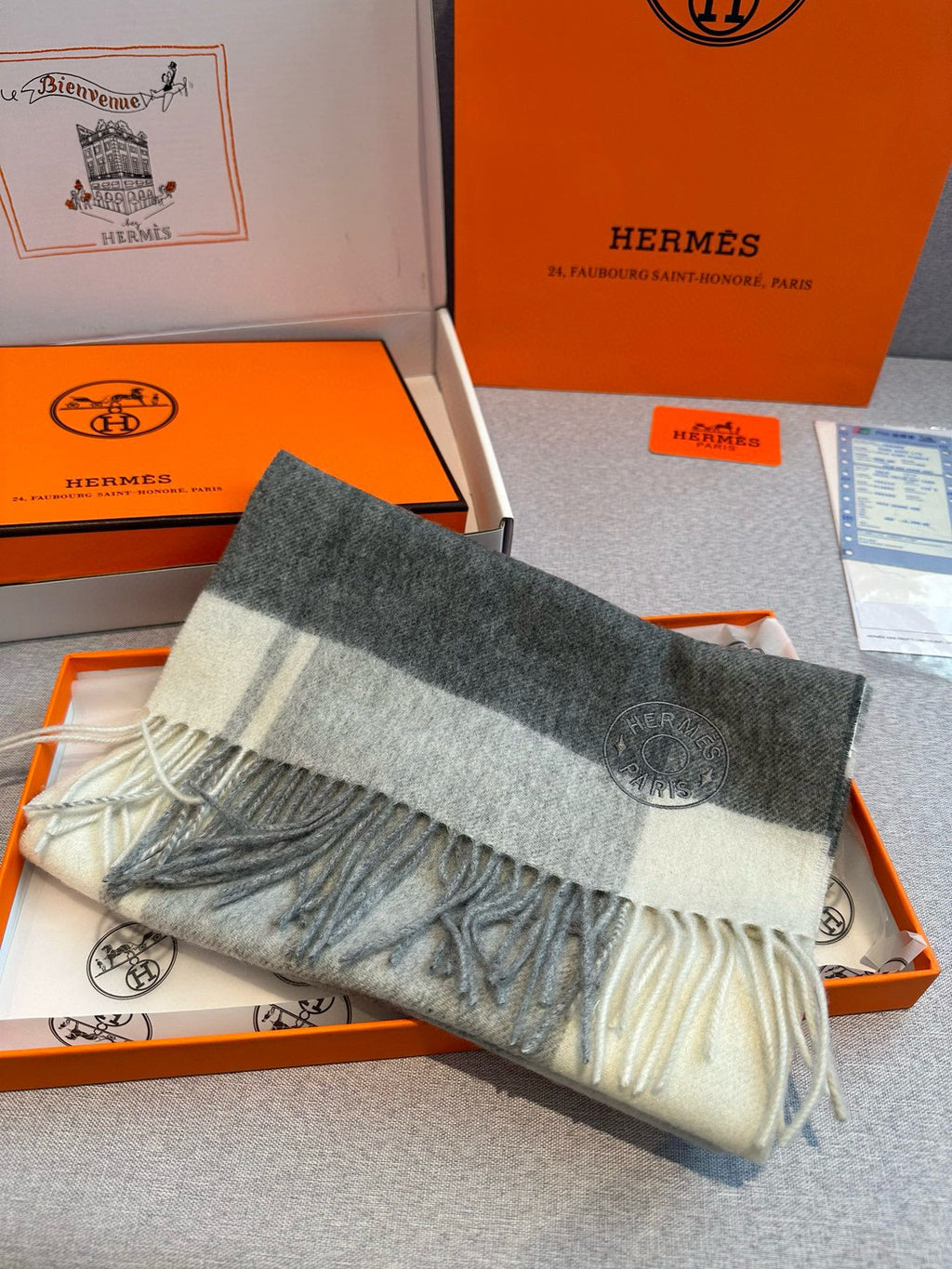 Scarf 180 CM In Grey Black Mix White Cashmere  381230