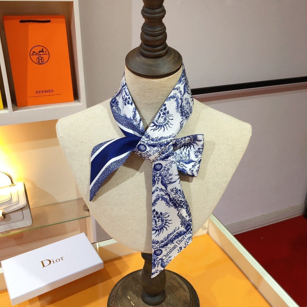 CD 26s Scarf 105cm In Silk 314836
