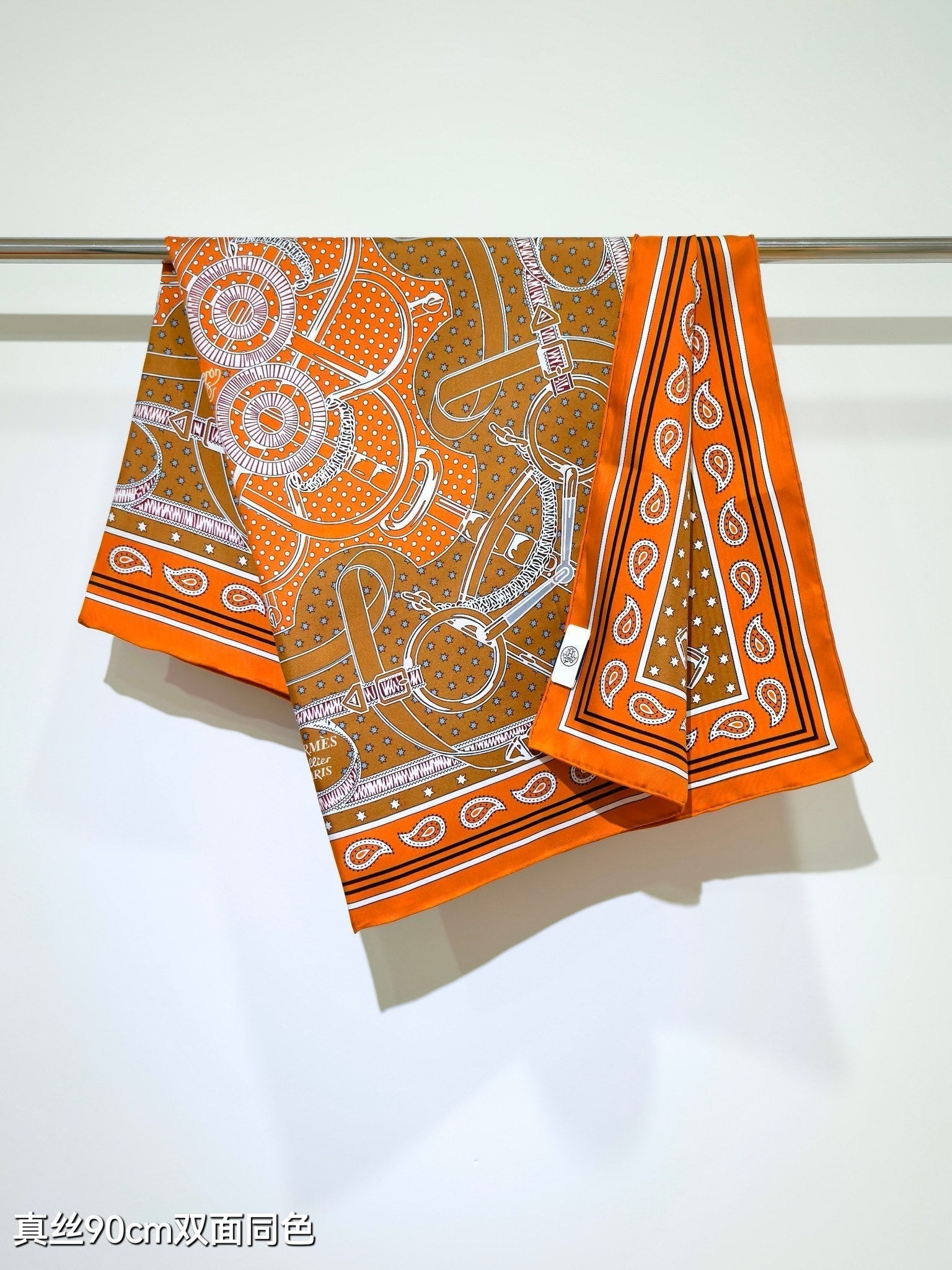 HM Eperon d'Or bandana Scarf 90x90 Orange Colorful Twill Silk 202550