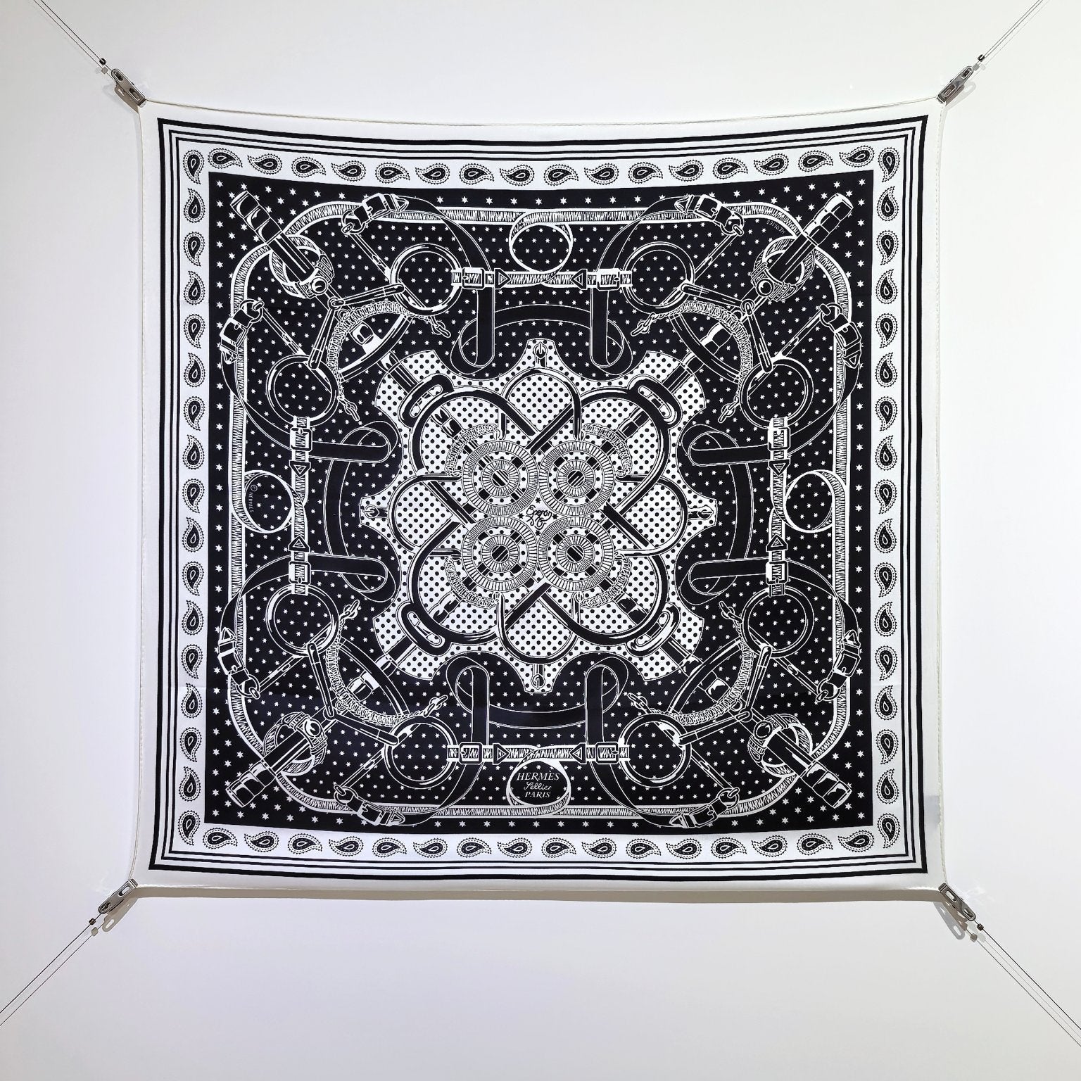 HM Eperon d'Or bandana Scarf 90x90 Black Colorful Twill Silk 202551