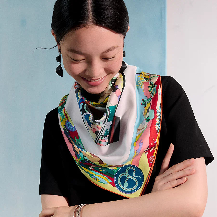 HM The Story 90 CM White Colorful Cashmere and Silk 293064