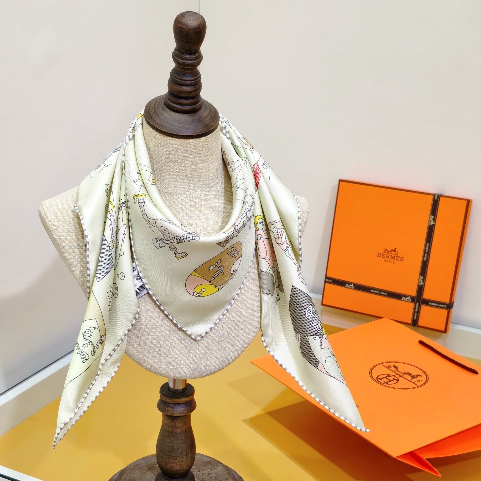 HM Carré Libre Scarf 90x90cm White Colorful Twill Silk 304589