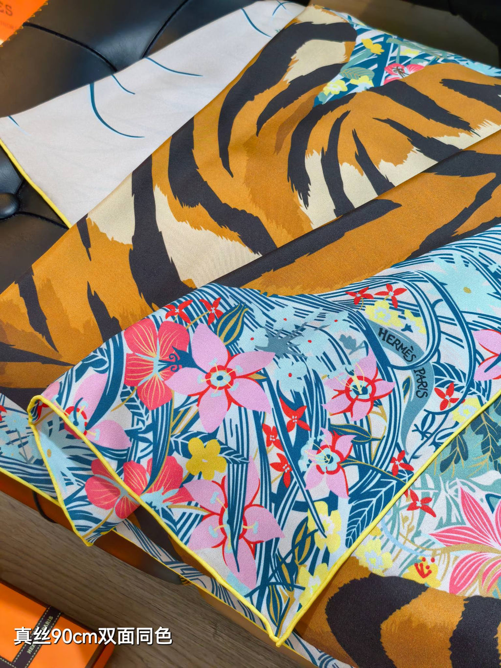 HM Tiger in Full Bloom 90 CM Beige Colorful Cashmere and Silk 293067