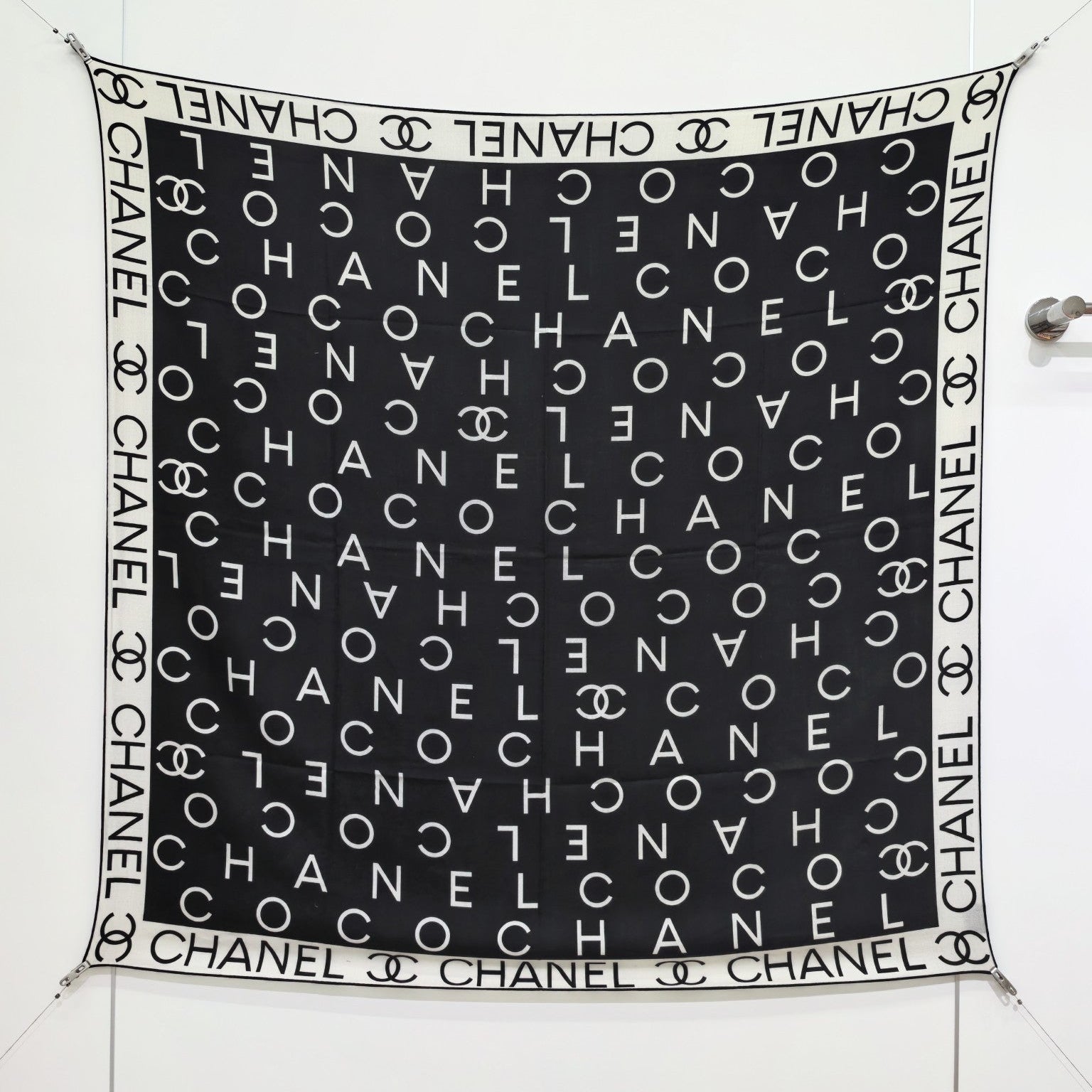 CC 25 Scarf 140CM White Black Cashmere 293084
