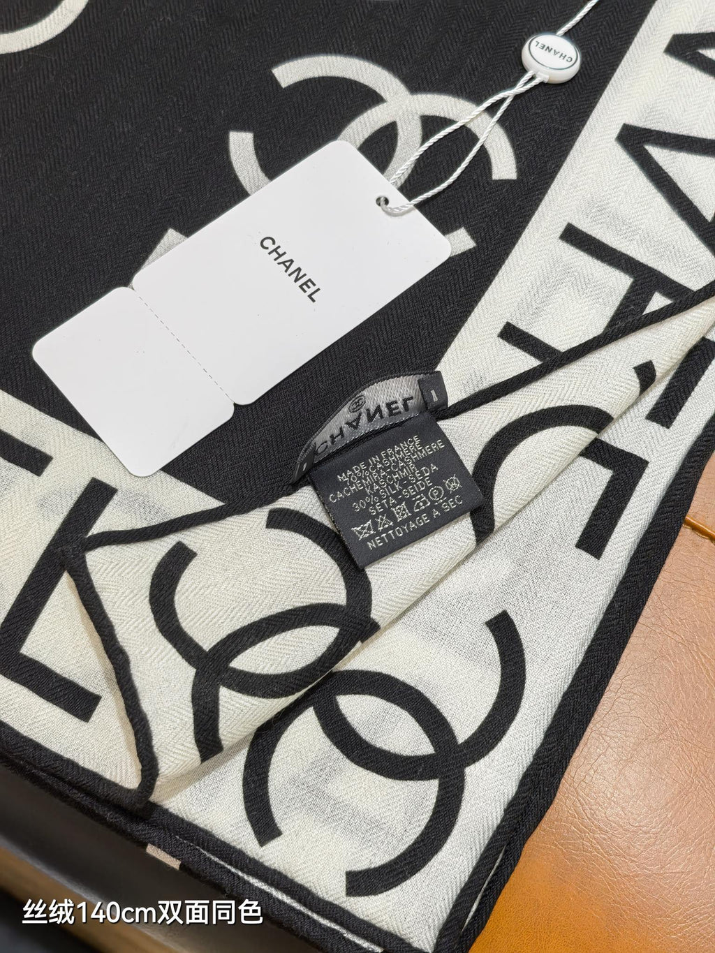 CC 25 Scarf 140CM White Black Cashmere 293084