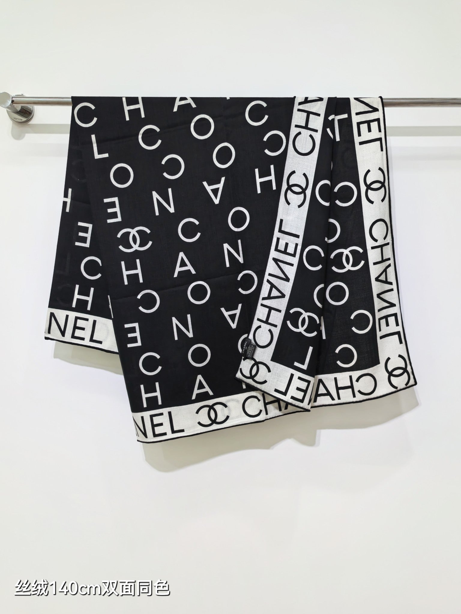 CC 25 Scarf 140CM White Black Cashmere 293084