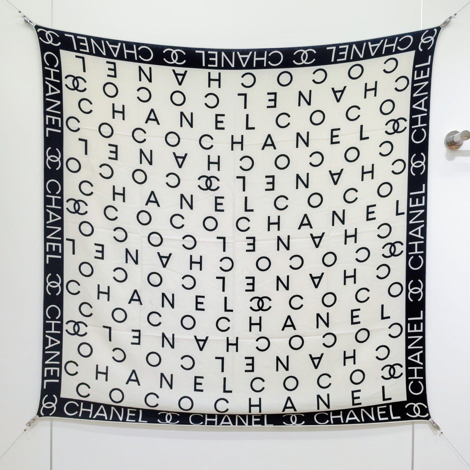 CC 25 Scarf 140CM White Black Cashmere 293085