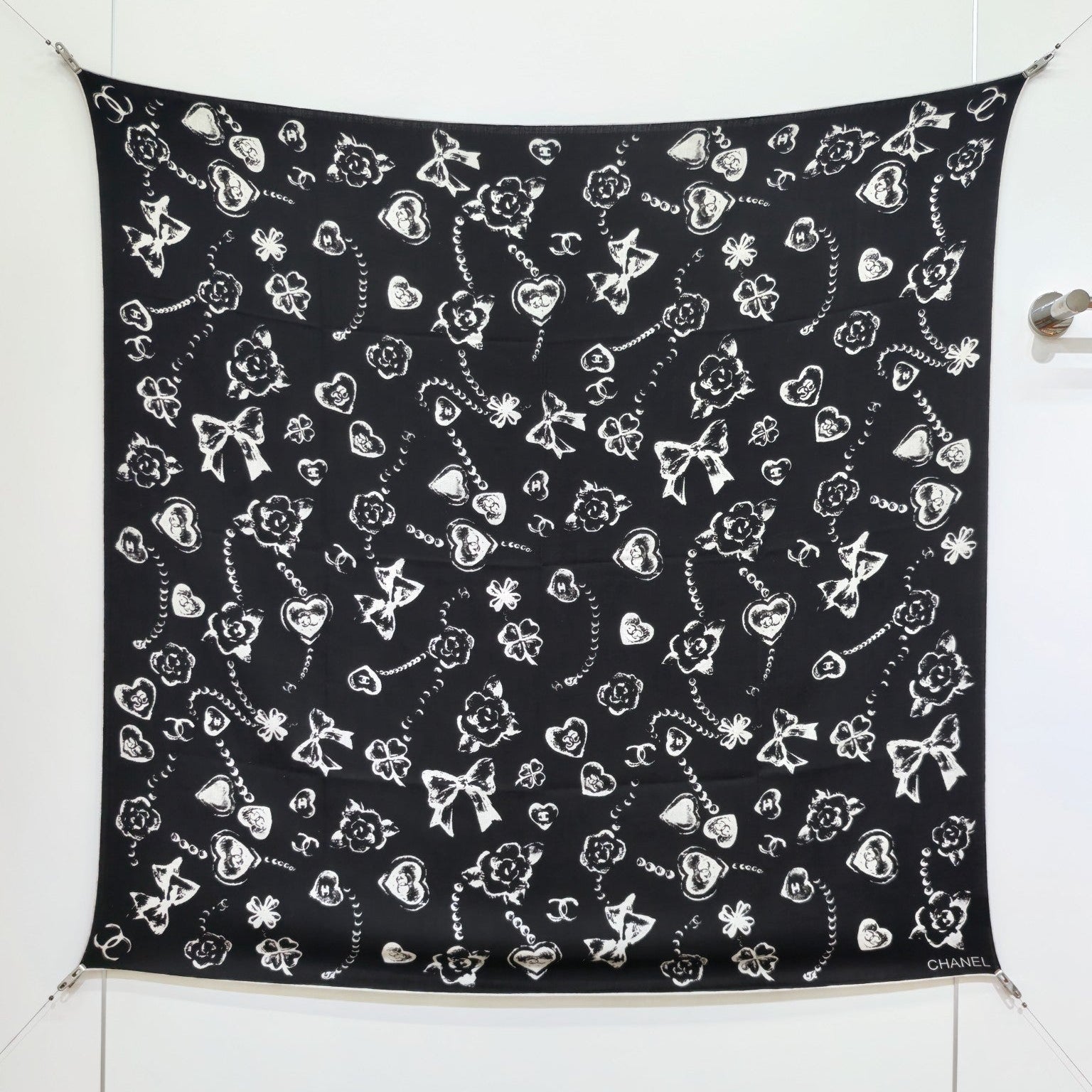 CC 25 Scarf 140CM Black Cashmere 293088