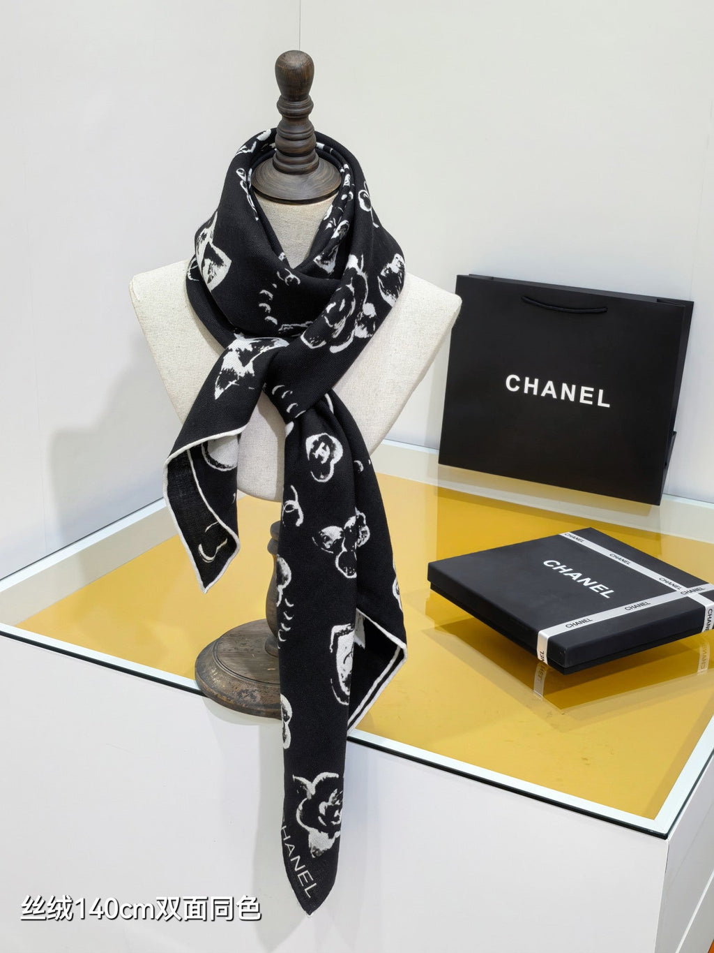 CC 25 Scarf 140CM Black Cashmere 293088