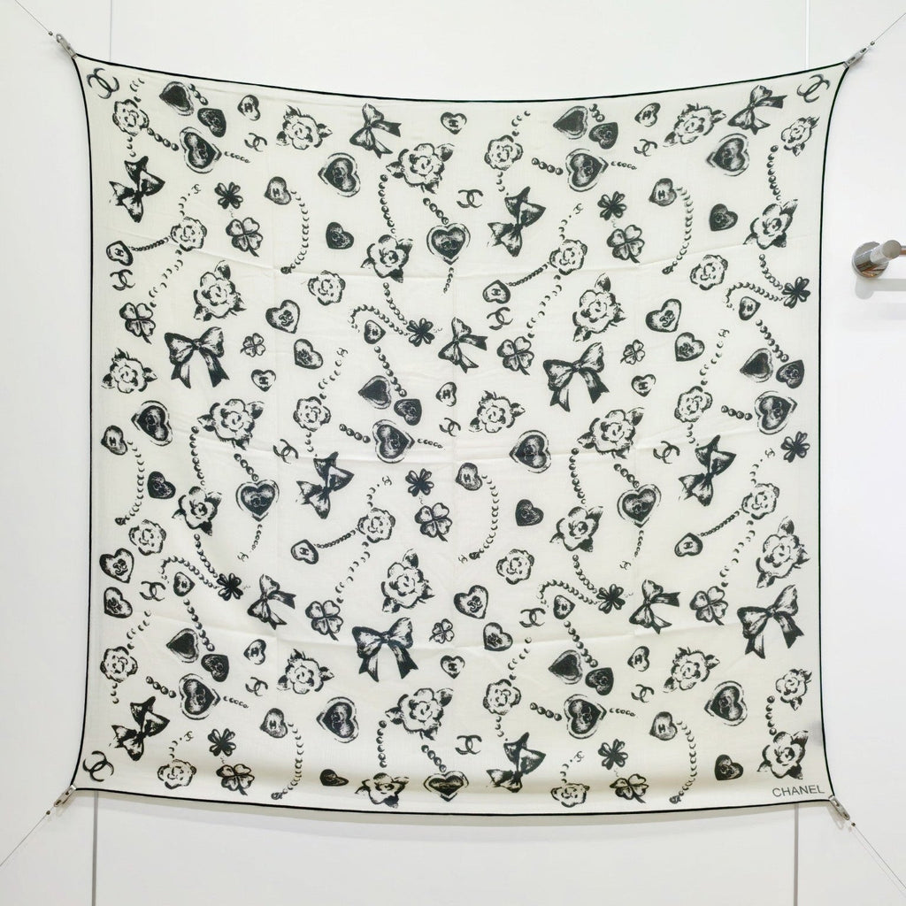 CC 25 Scarf 140CM White Cashmere 293089
