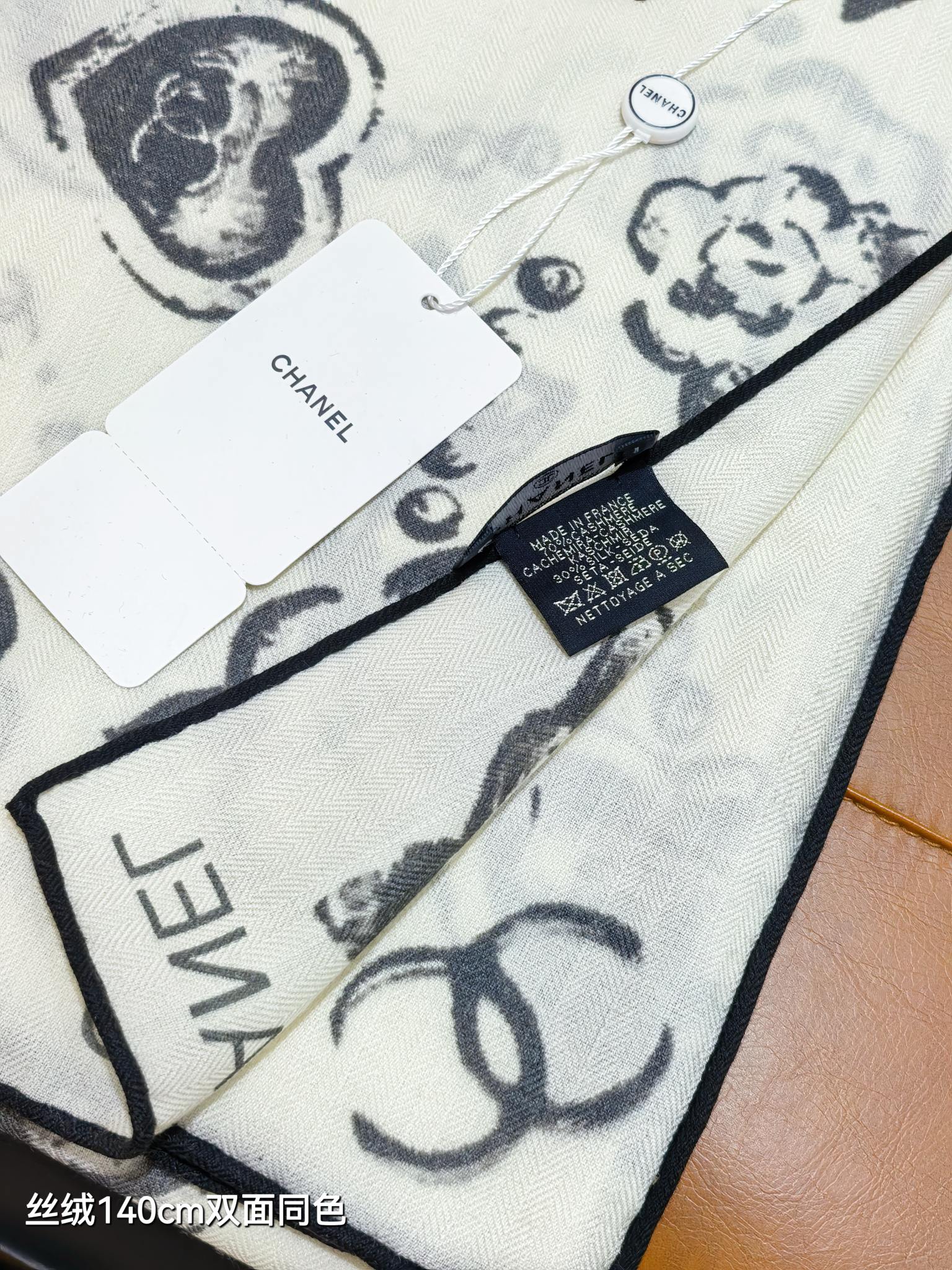 CC 25 Scarf 140CM White Cashmere 293089