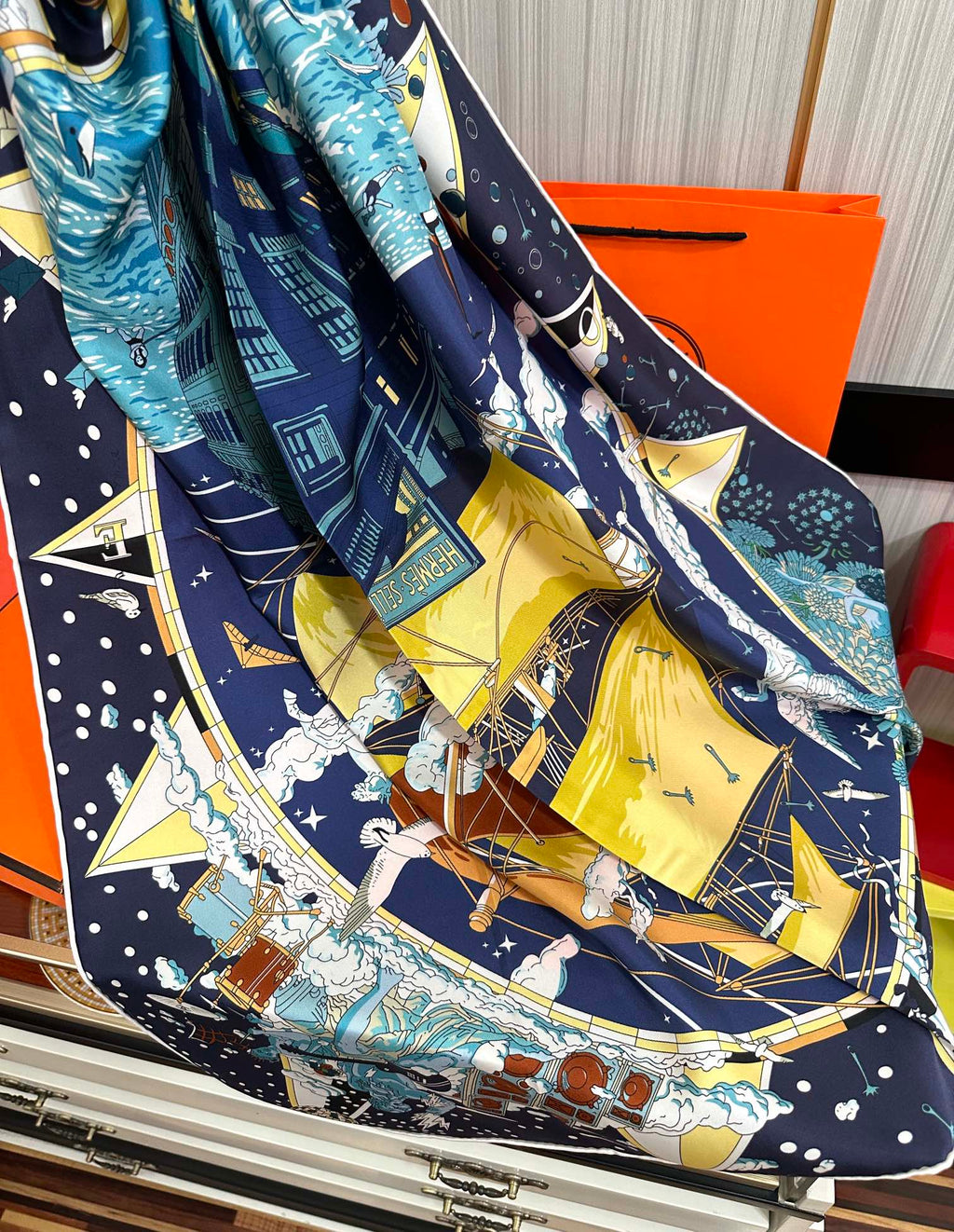 HM 25s Major Scarf 90cm Blue Yellow Cashmere 972936