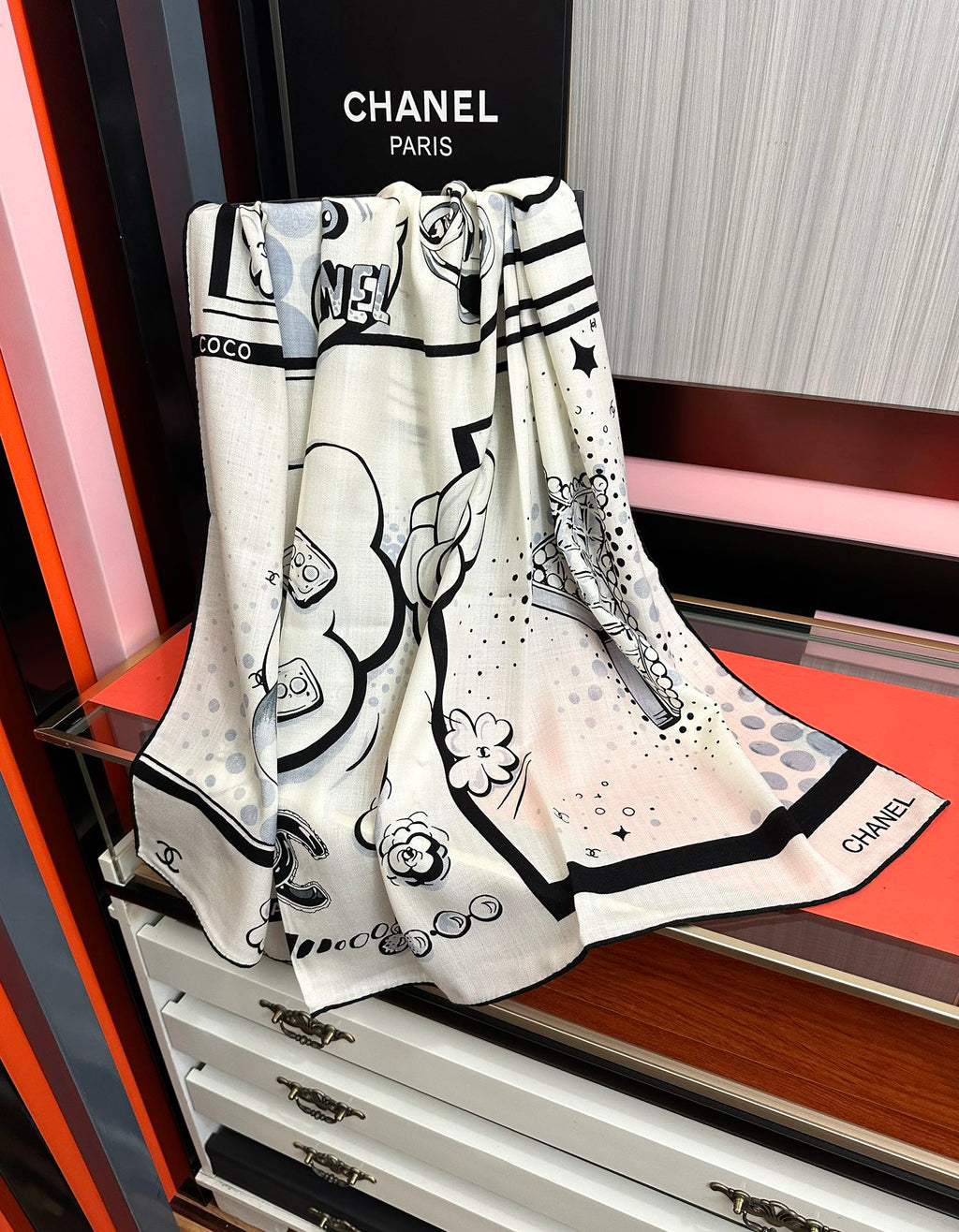 CC Camellia Letter Print 140cm White Black Cashmere 153108