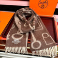 HM 26s Casaque Porte-Clefs Muffler 180 cm Dark Brown Cashmere 153116