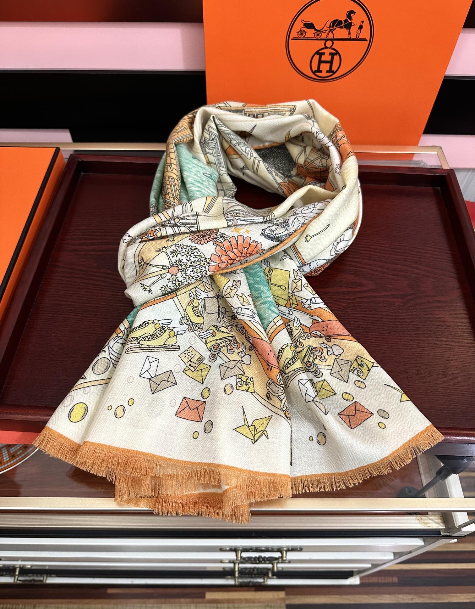 HM 26s Double-sided Scarf 185cm Creme Orange Vert Cashmere 153122