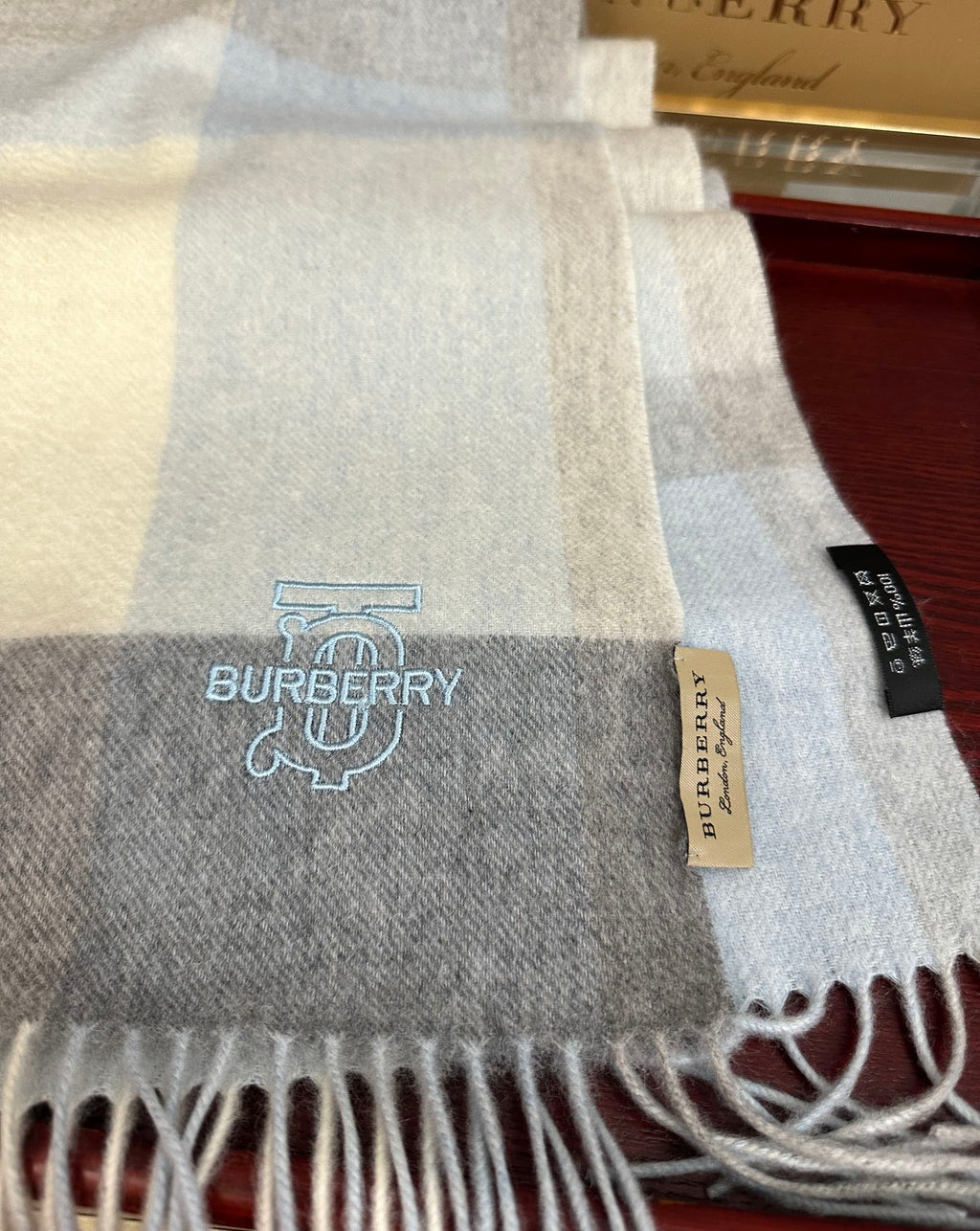 HM 26s Reversible Scarf 180cm Pale Blue Grey Cream Cashmere 153129