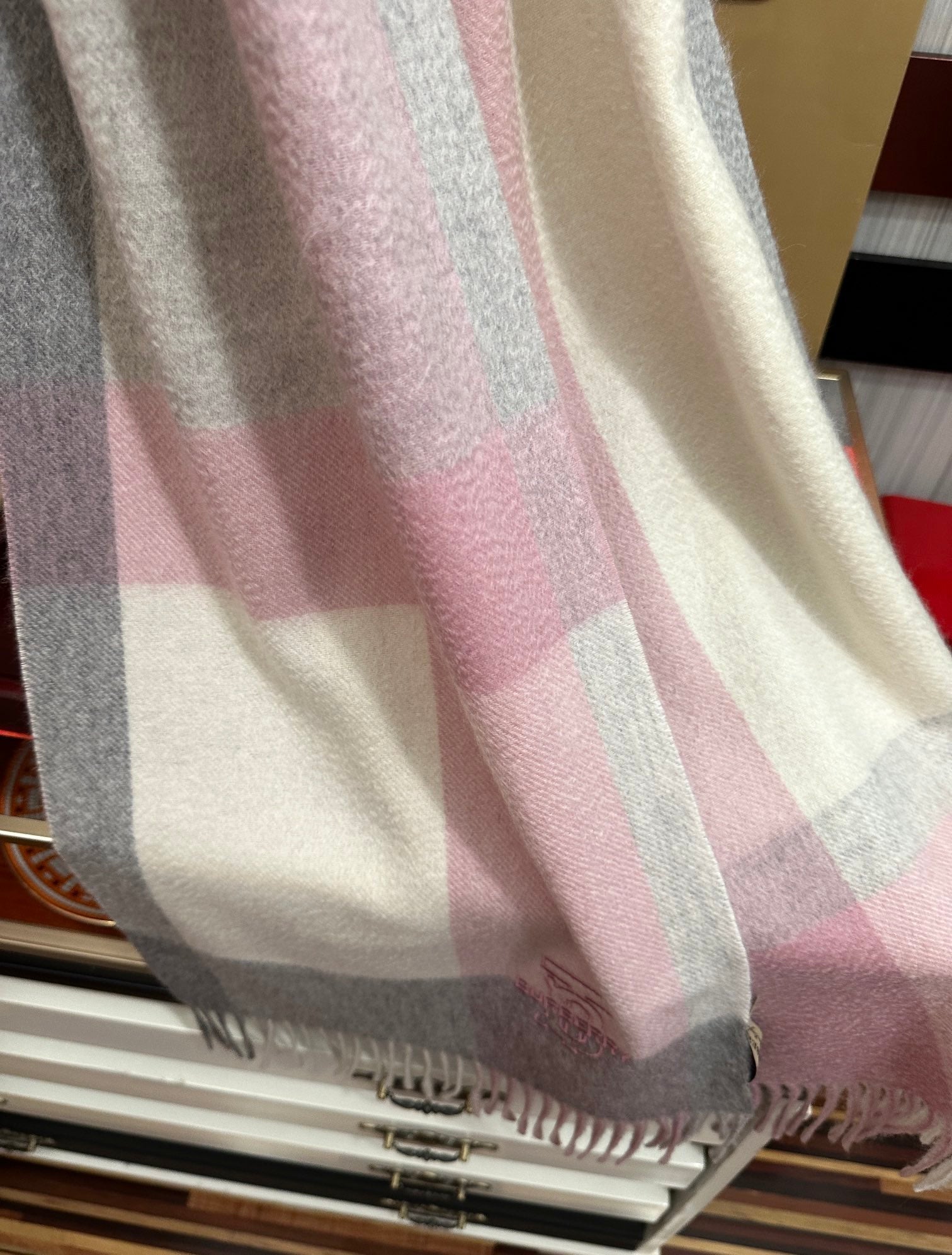 HM 26s Reversible Scarf 180cm Pink Grey Cream Cashmere 153130