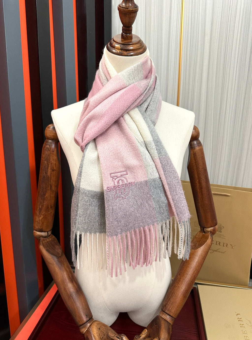 HM 26s Reversible Scarf 180cm Pink Grey Cream Cashmere 153130