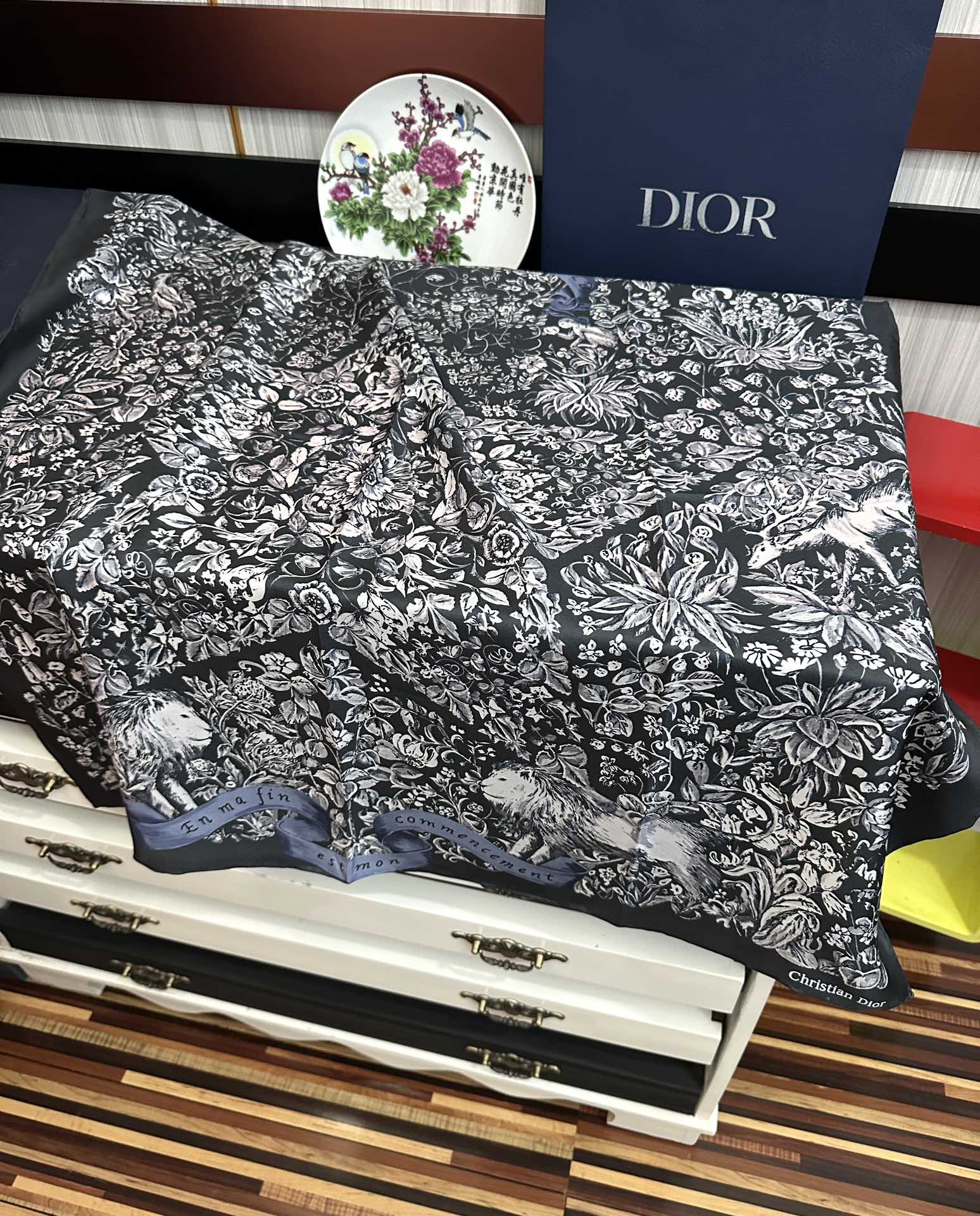 CD Around the World Scarf 90x90cm Black Colorful Twill Silk 304660