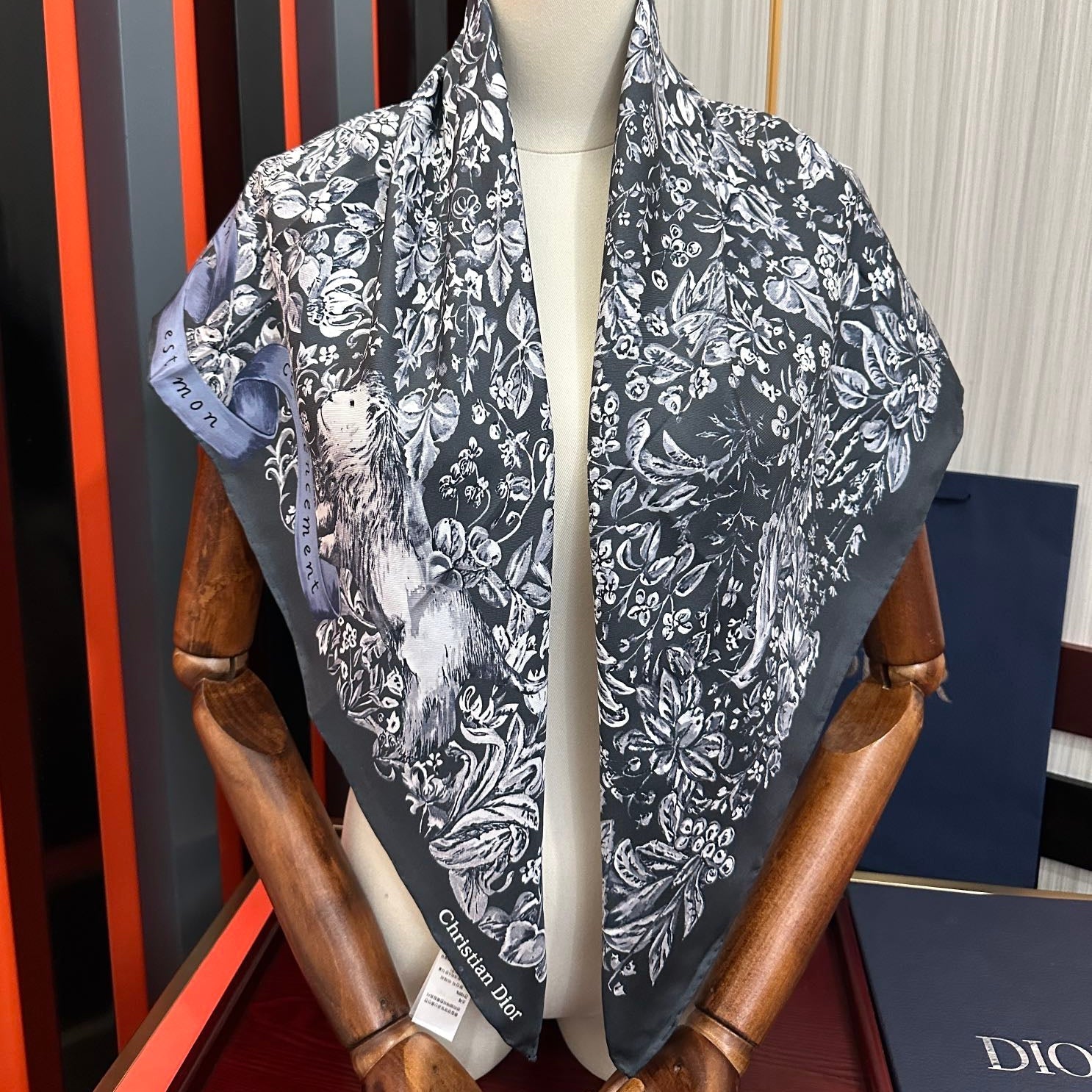 CD Around the World Scarf 90x90cm Black Colorful Twill Silk 304660