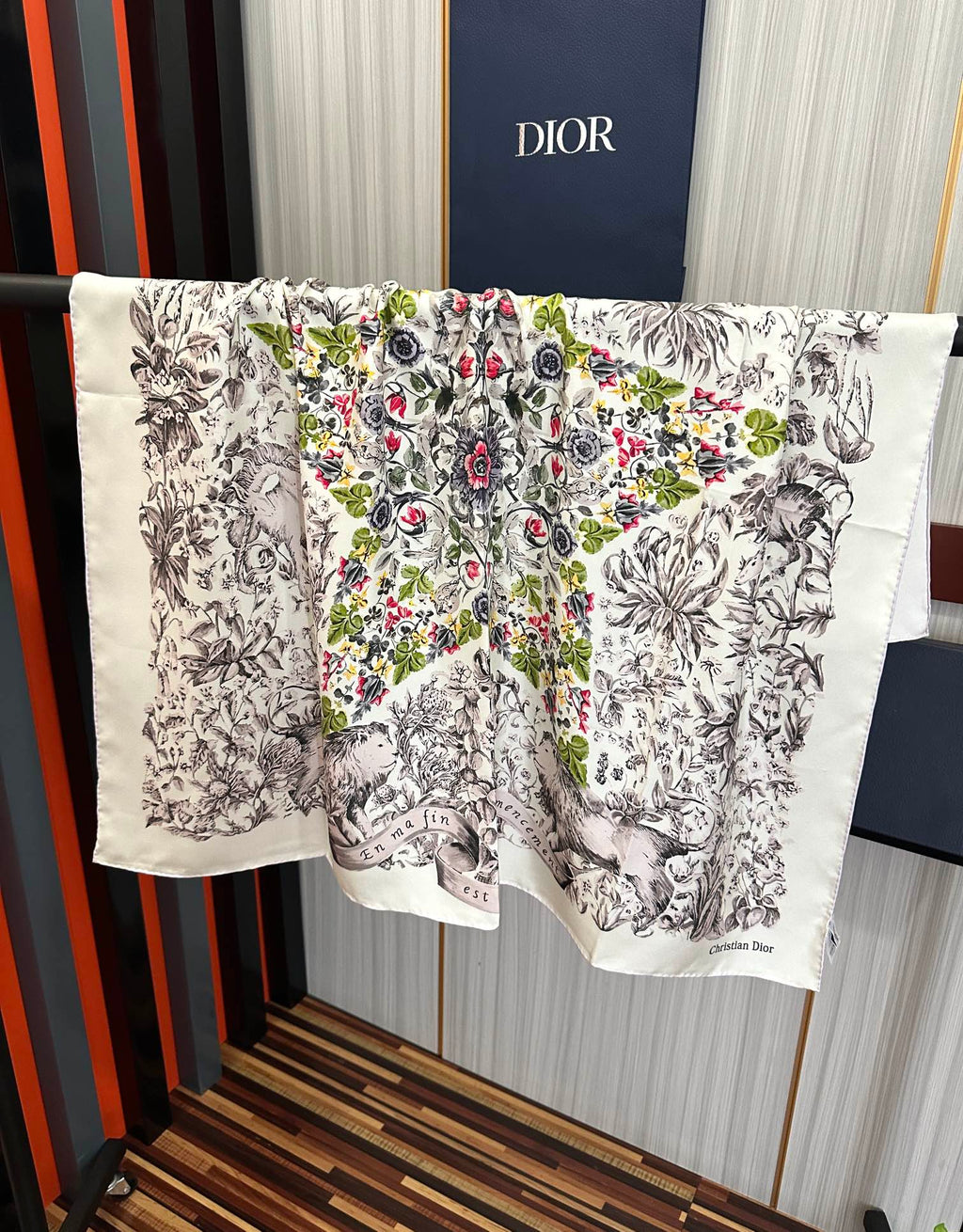 CD Around the World Scarf 90x90cm White Colorful Twill Silk 304661