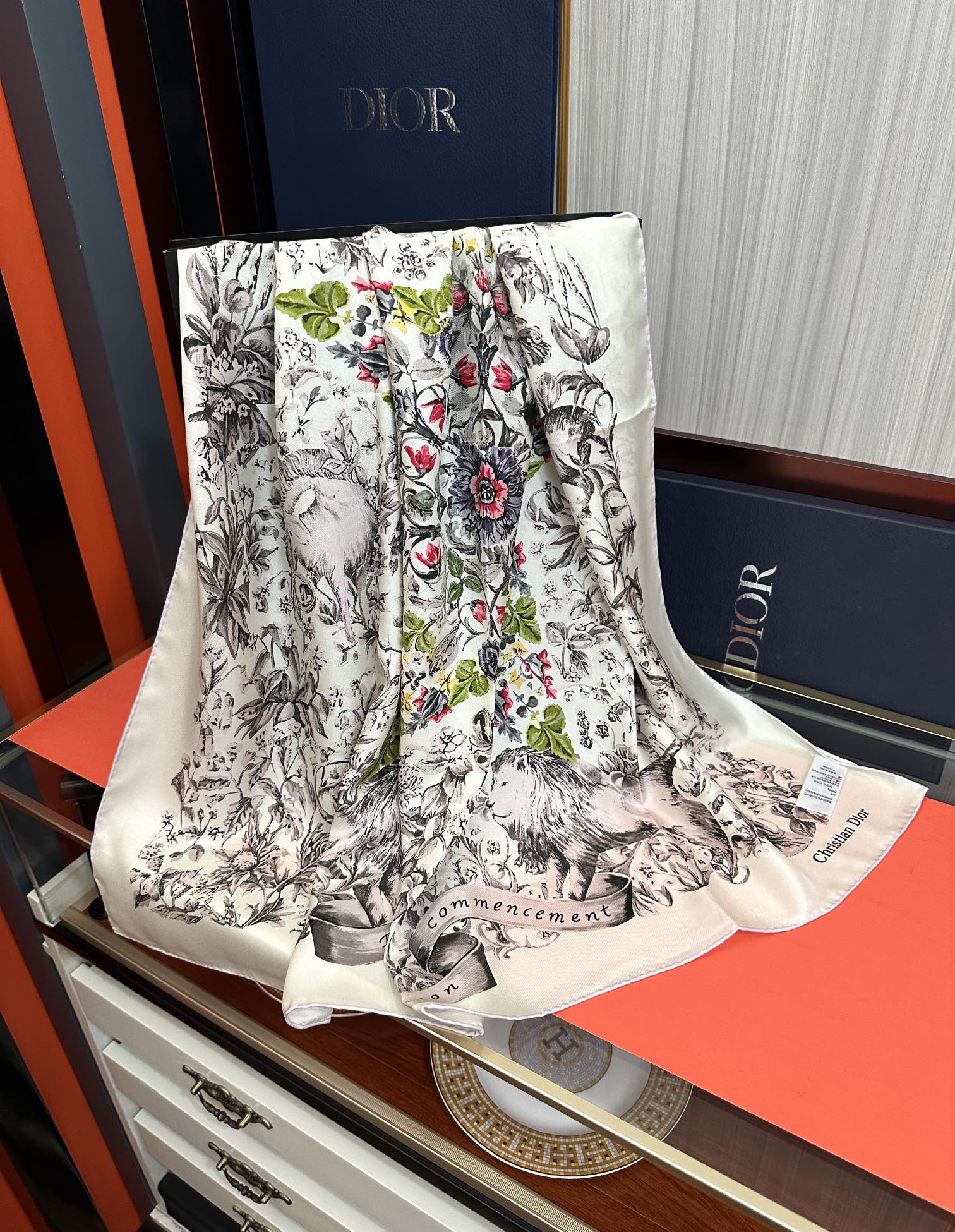 CD Around the World Scarf 90x90cm White Colorful Twill Silk 304661