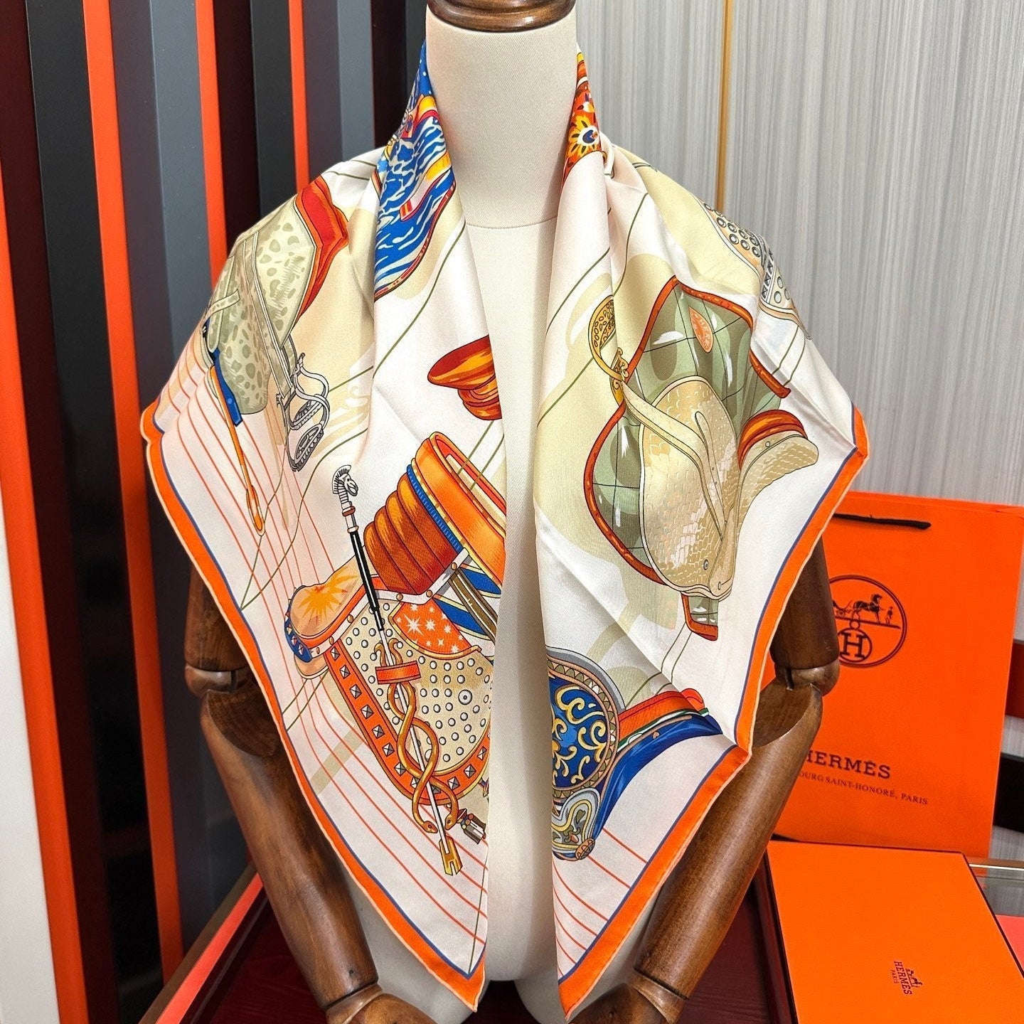 HM Tous en Selle Scarf 90x90cm Orange Colorful Twill Silk 304662