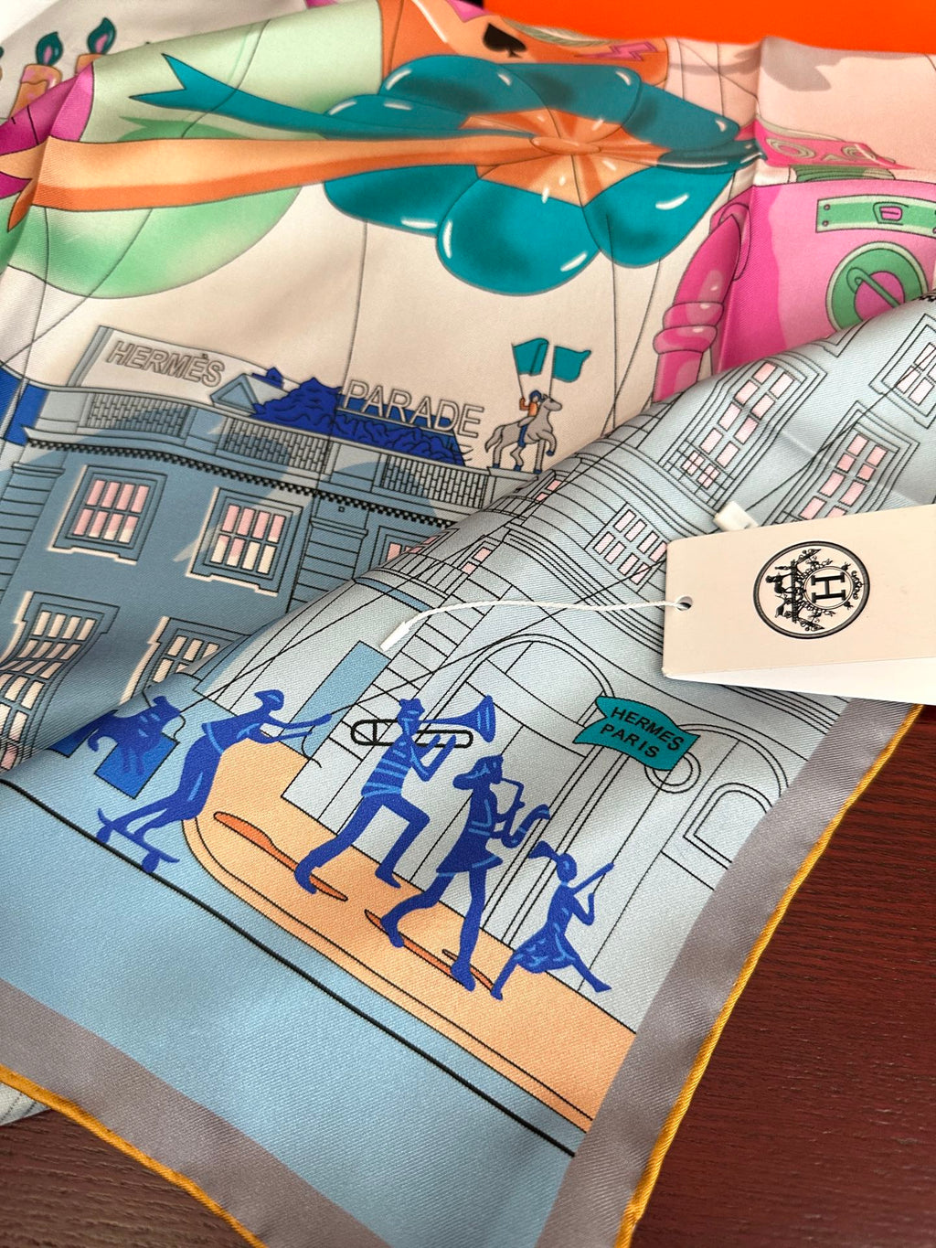 HM 26s Printed Square Scarf 90 In Silk 307340