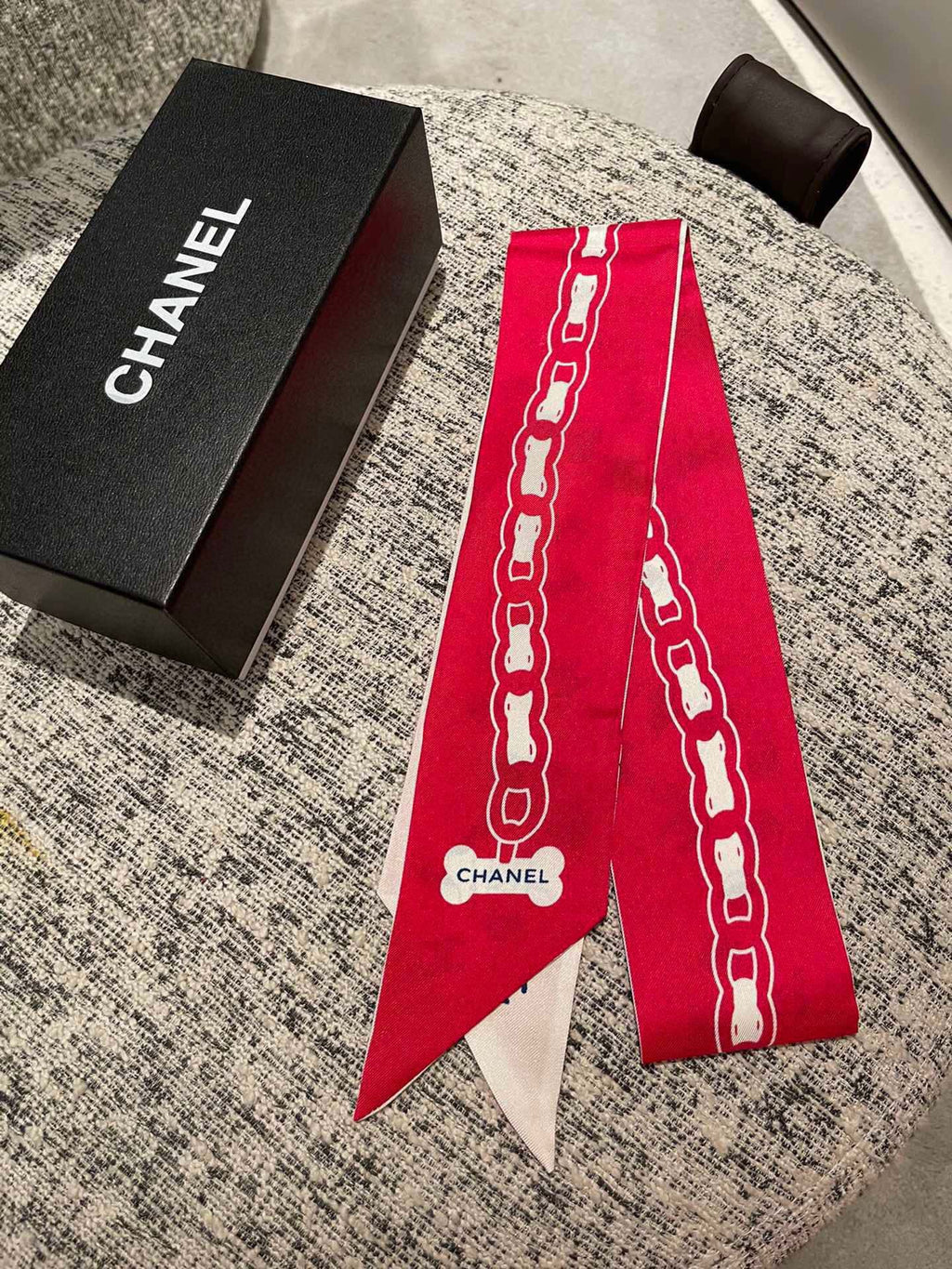 CC Twilly Mini Scarf 120cm Red White Mulberry Silk 798813