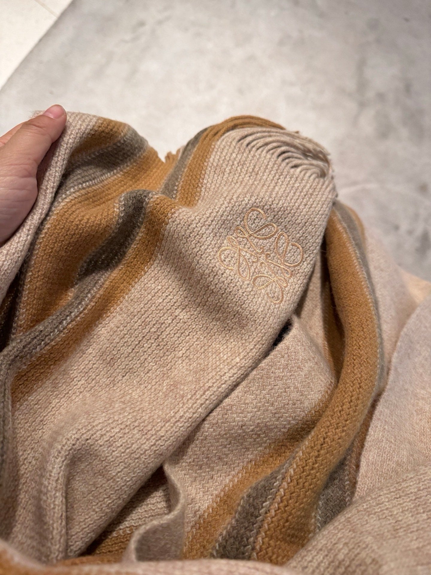 Loewe Scarf 180CM Beige Camel Cashmere 968539