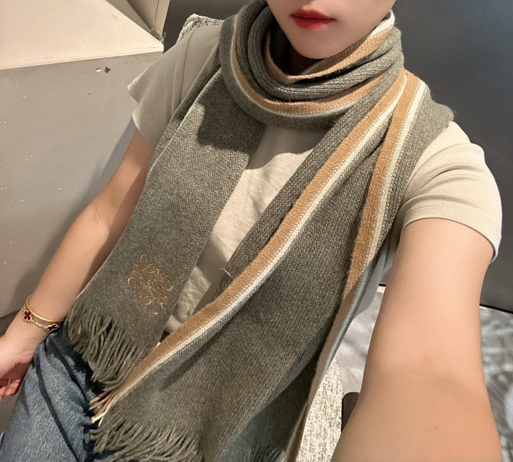Loewe Scarf 180CM Dark Green Cashmere 968540