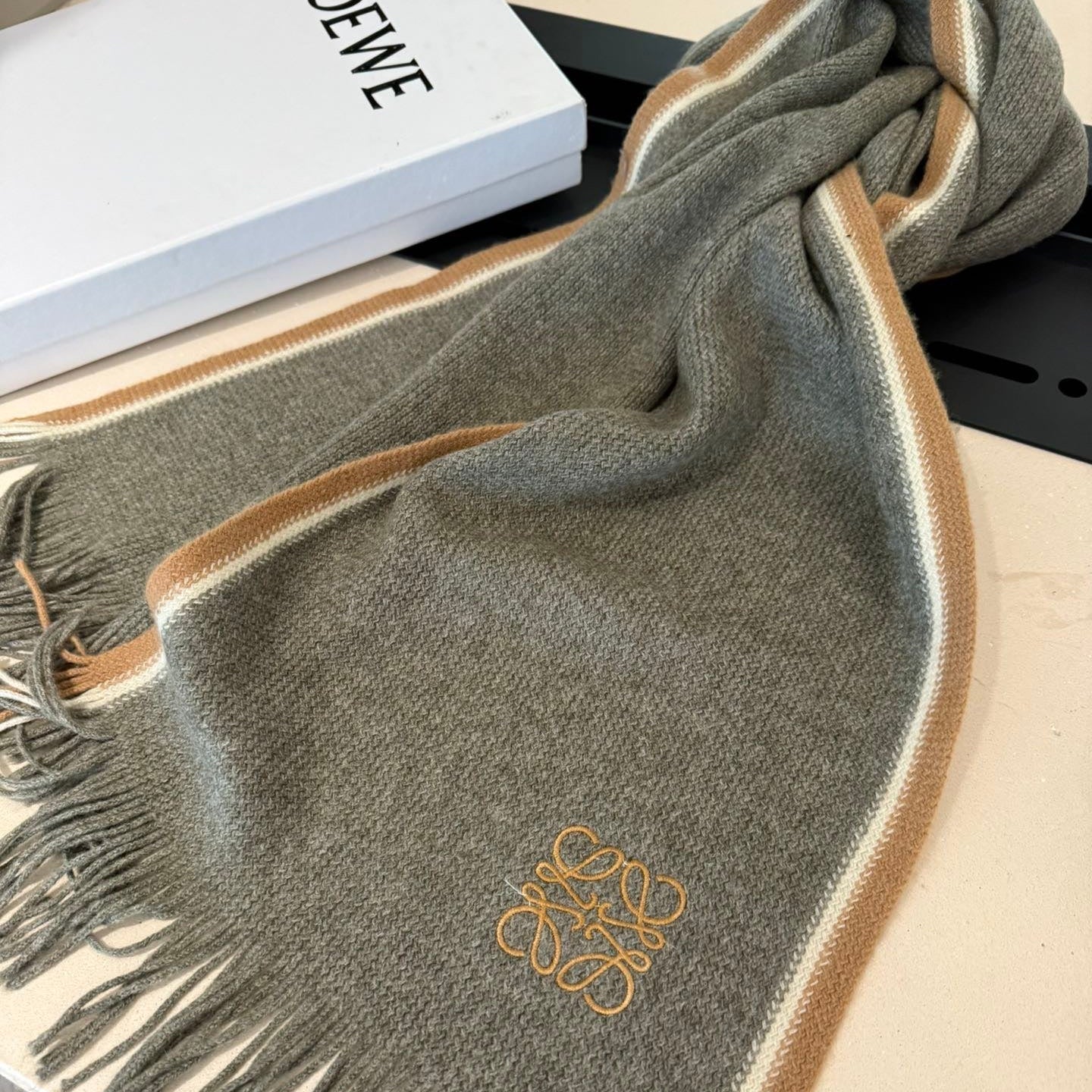 Loewe Scarf 180CM Dark Green Cashmere 968540