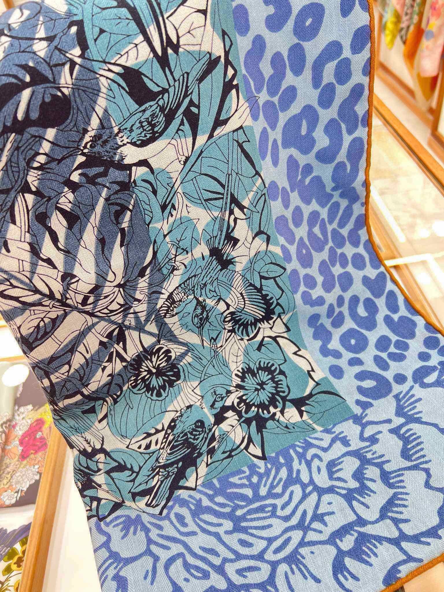 Jungle Love Stamped Scarf 140 CM In Blue Colorful Cashmere And Silk 210984