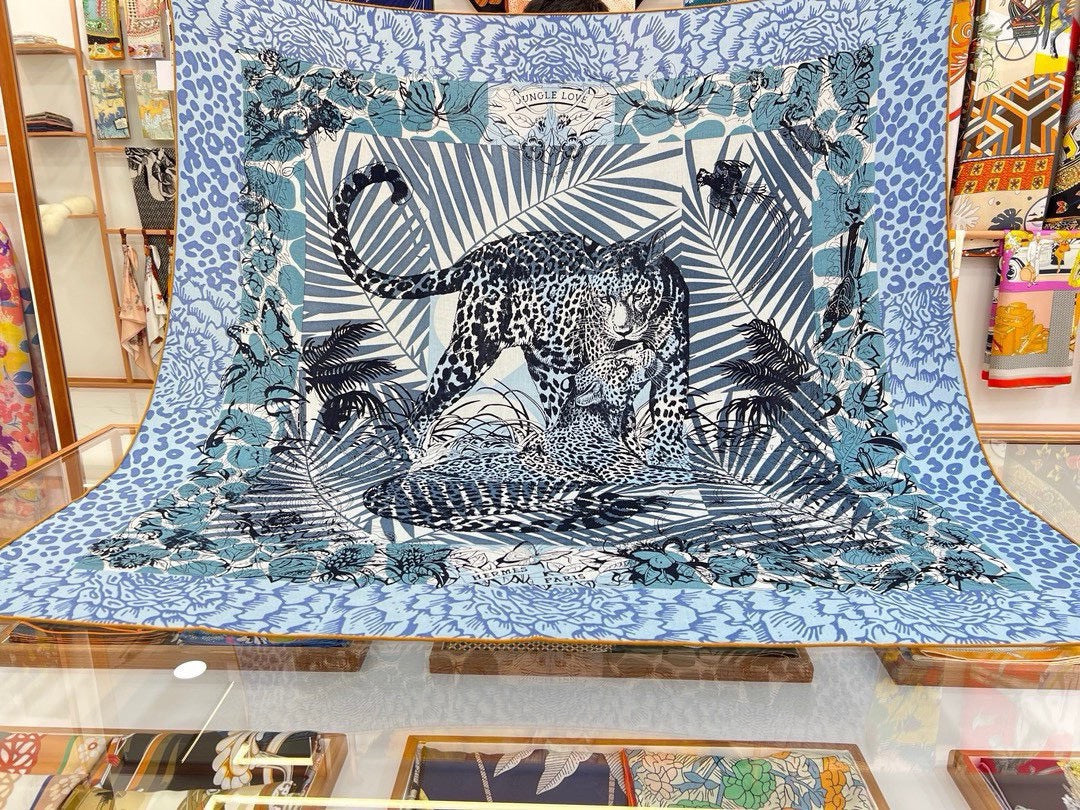 Jungle Love Stamped Scarf 140 CM In Blue Colorful Cashmere And Silk 210984
