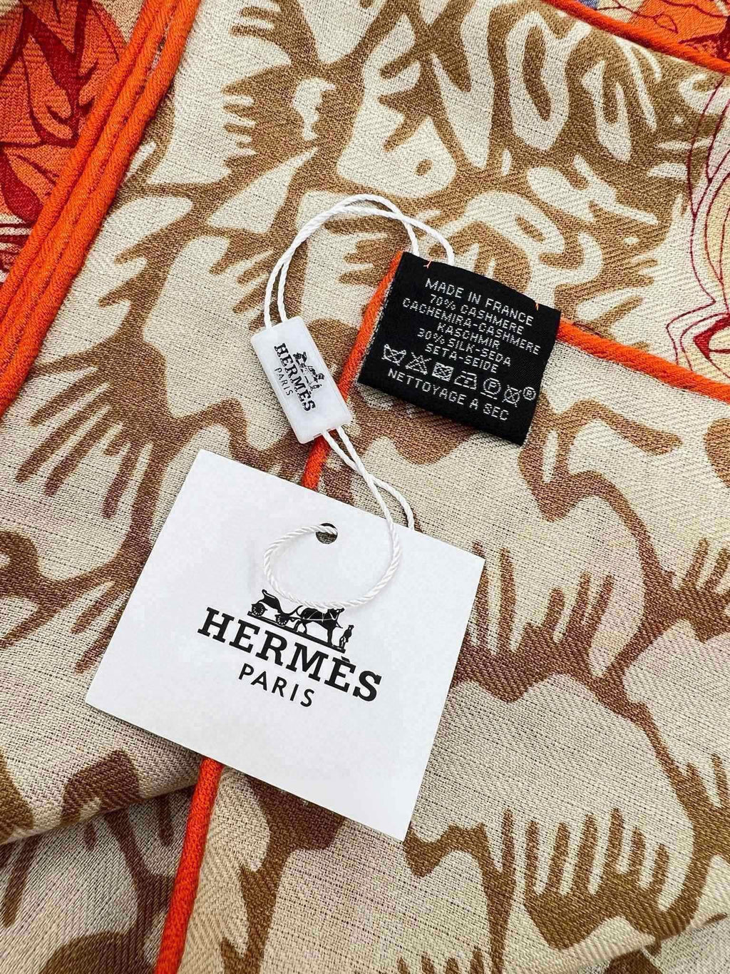 Jungle Love Stamped Scarf 140 CM In Orange Colorful Cashmere And Silk 210985