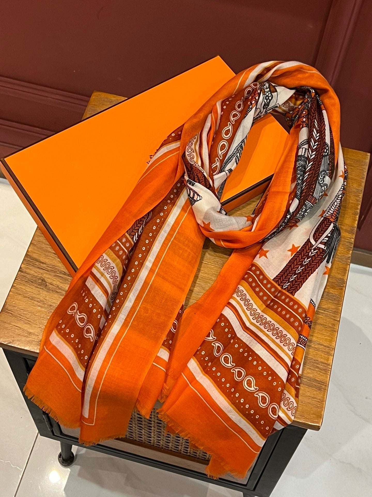 Selle De Dignitaire Bandana Shawl 200 CM In Orange Red Colorful Cashmere 265333
