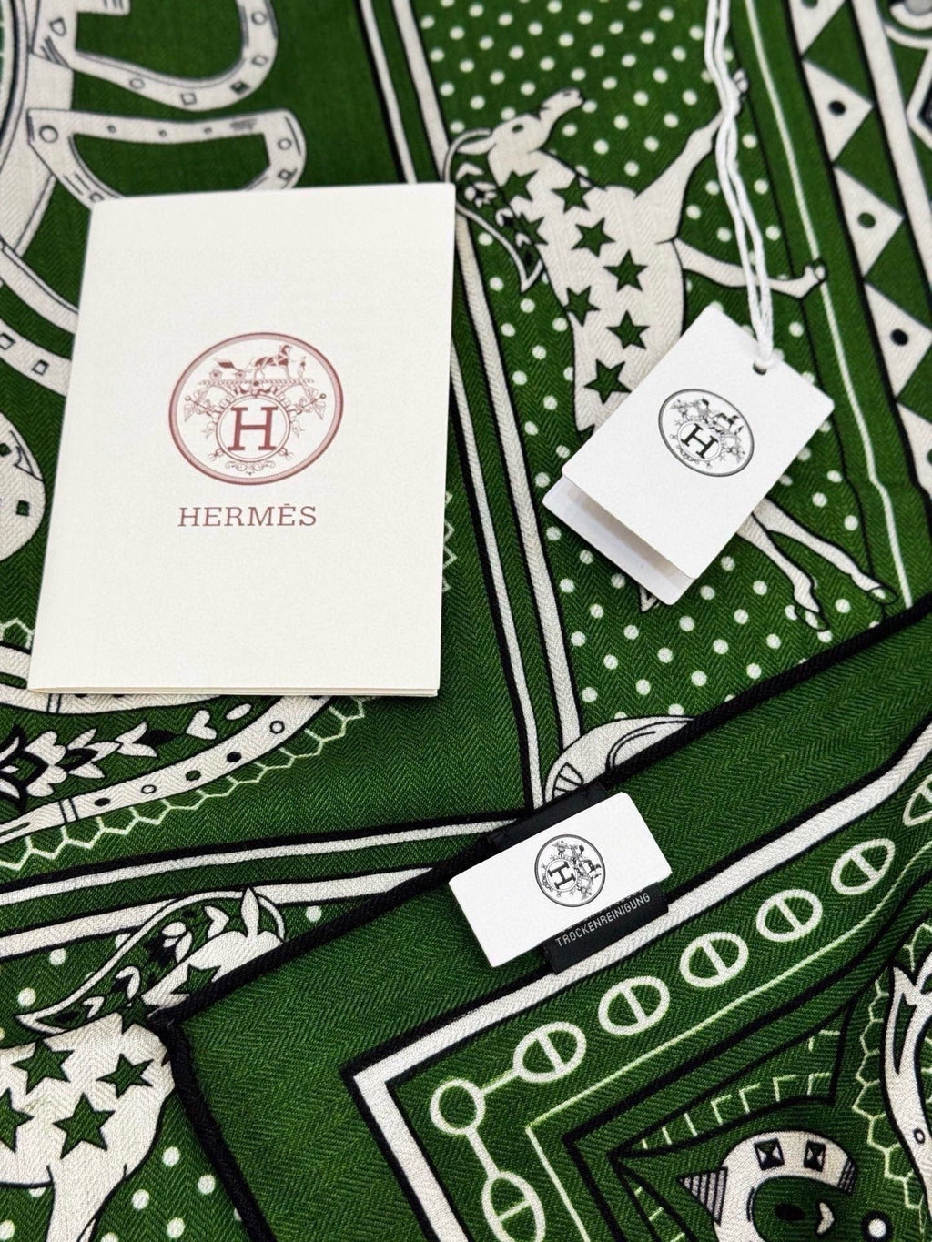 HM Cheval de Coeur Bandana Scarf 140*140cm Green Cashmere Silk 286289