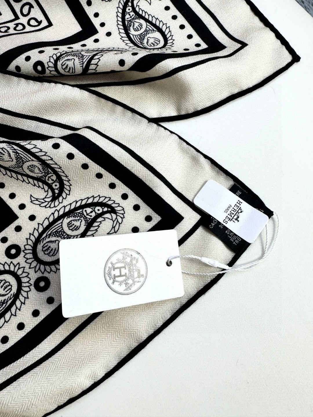 Tatouages Marins Bandana Shawl 135 CM Black White Cashmere And Silk 401091