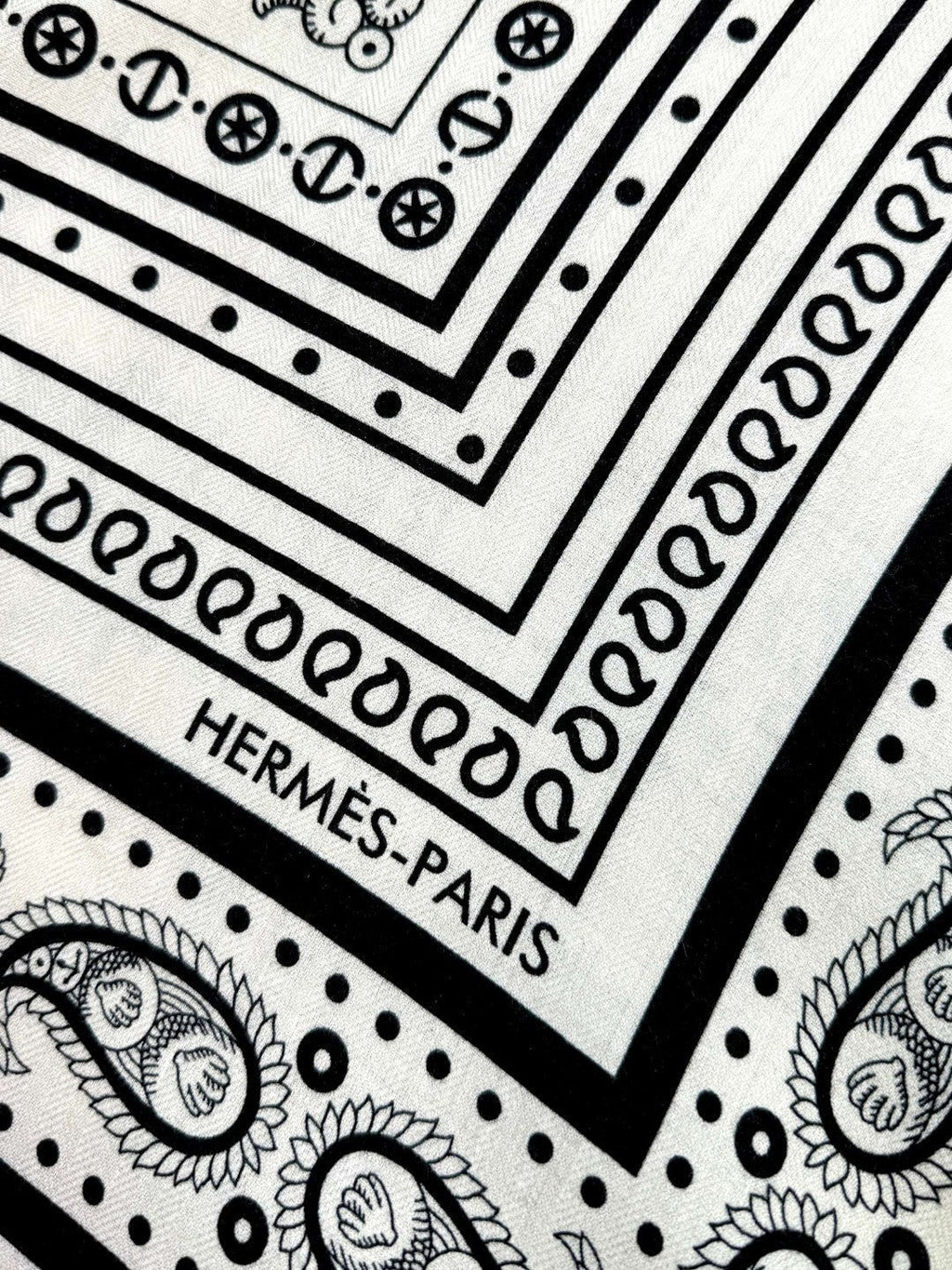 Tatouages Marins Bandana Shawl 135 CM Black White Cashmere And Silk 401091