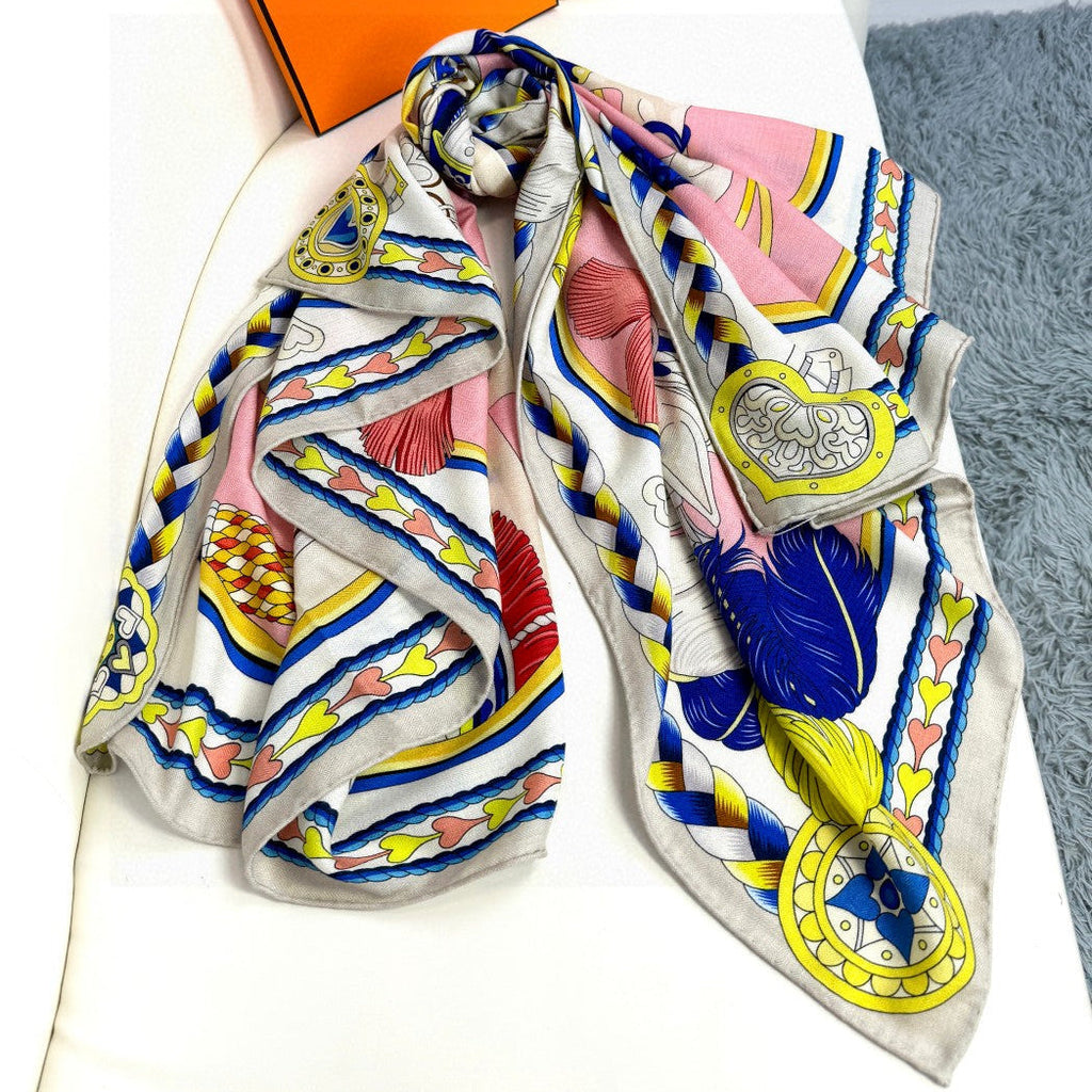 HM 26s Printed Square Scarf 135 In Cashmere And Silk 309423