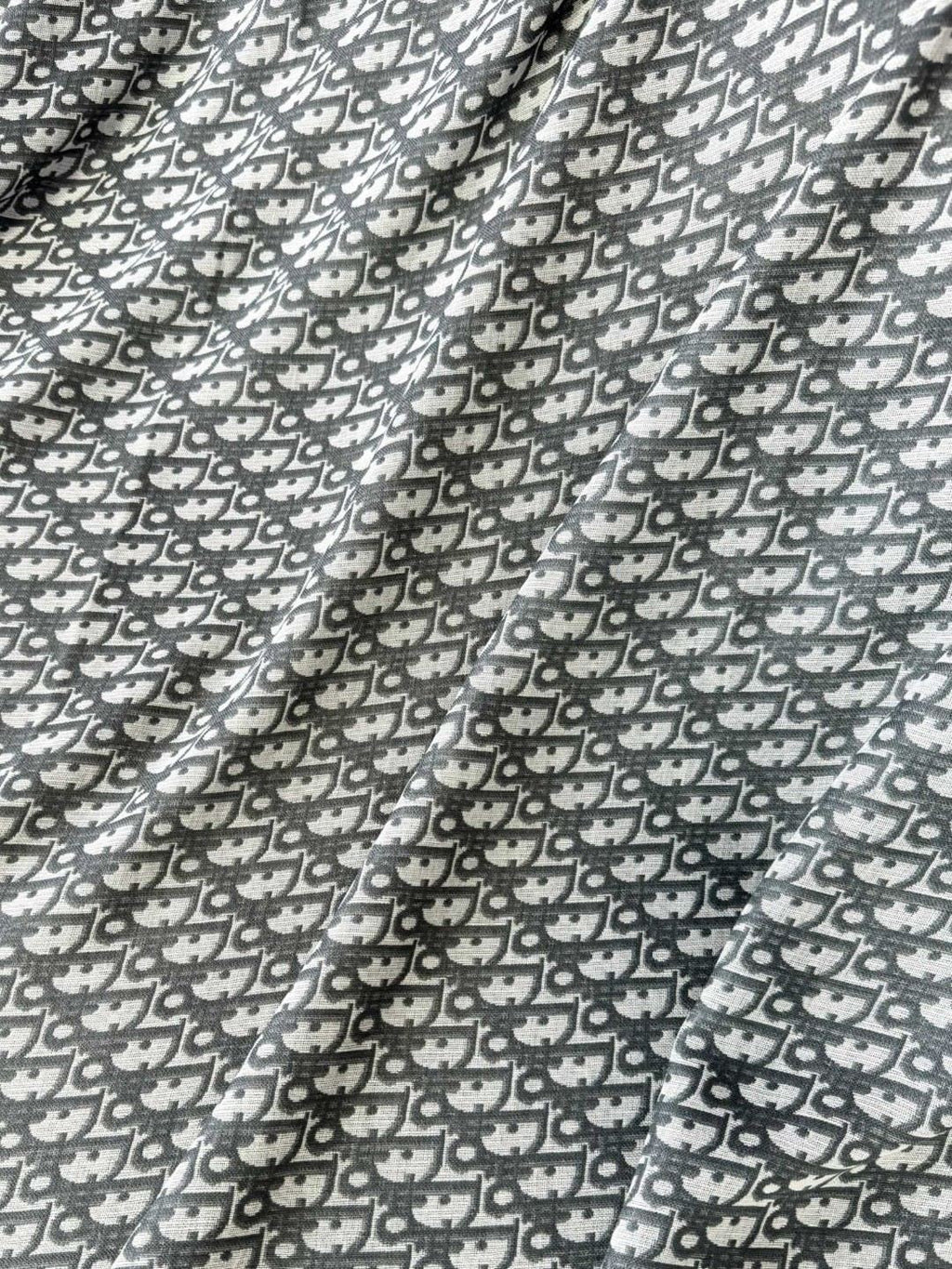 CD 26s Scarf 140cm In Cashmere Silk 313215