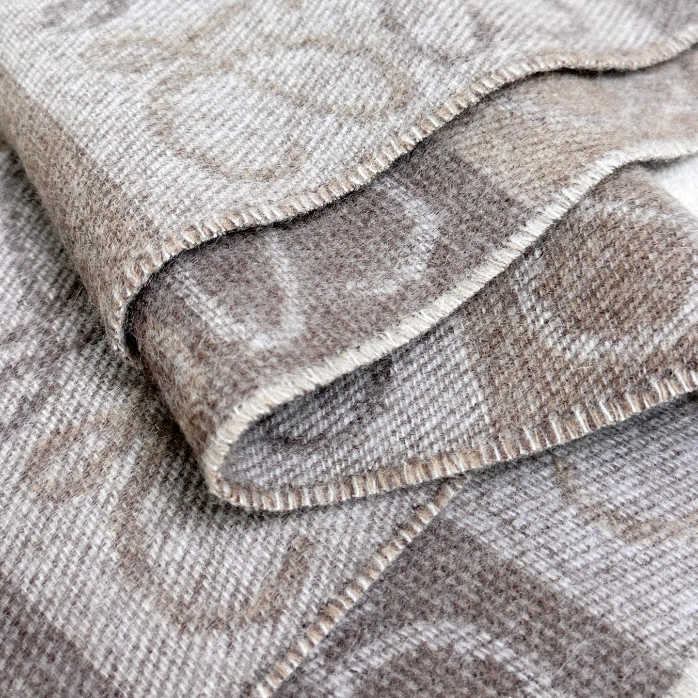 Loewe Scarf 180CM Light Brown Gray Wool Cashmere 968611