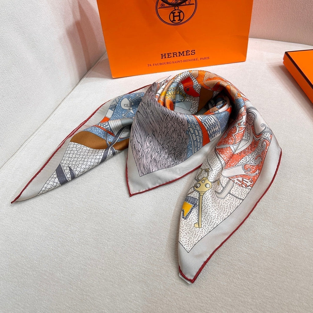 HM 26s Printed Square Scarf 88 In Silk 309440