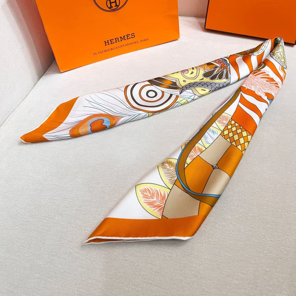 HM 26s Scarf 90 In Silk 303219
