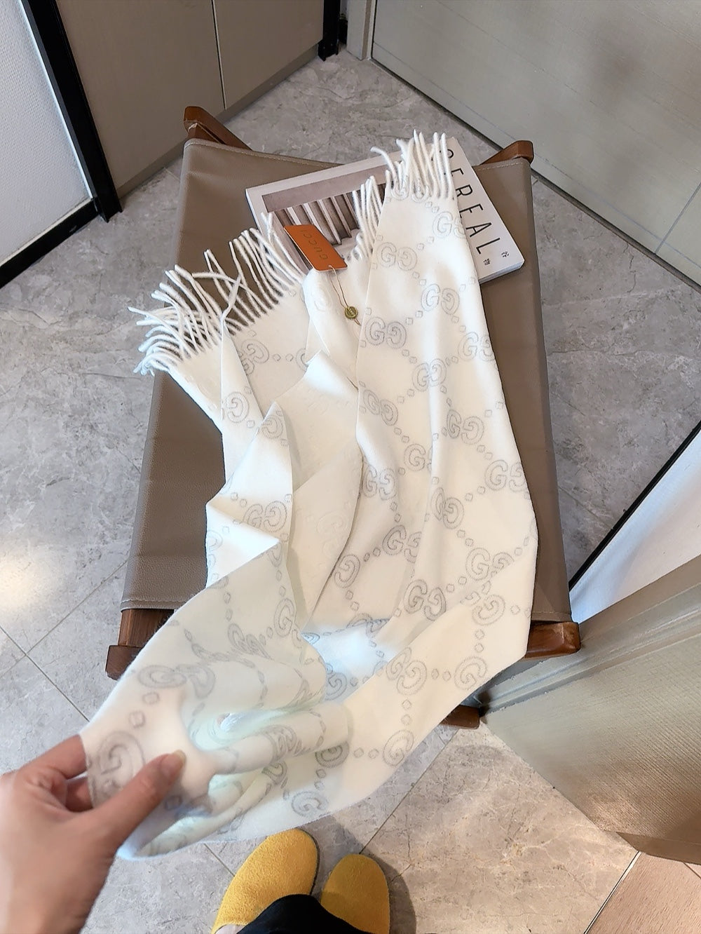 SCARF IN WHITE CASHMERE 405597