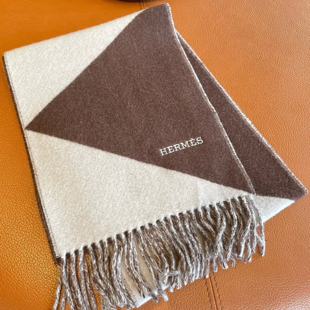 Geometric Scarf 151 CM IN Dark Brown Mix White Cashmere