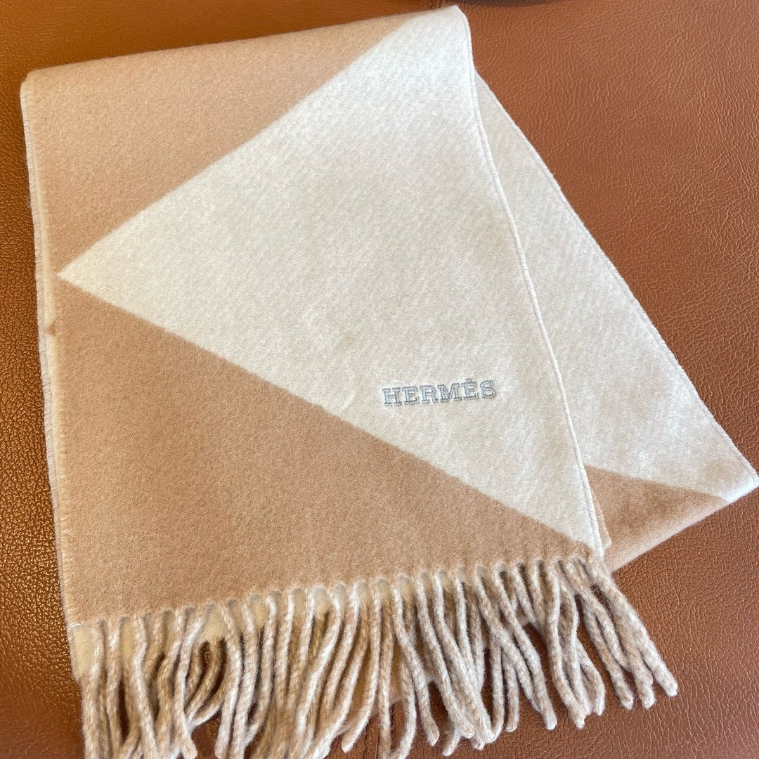 Geometric Scarf 151 CM IN Beige White Cashmere